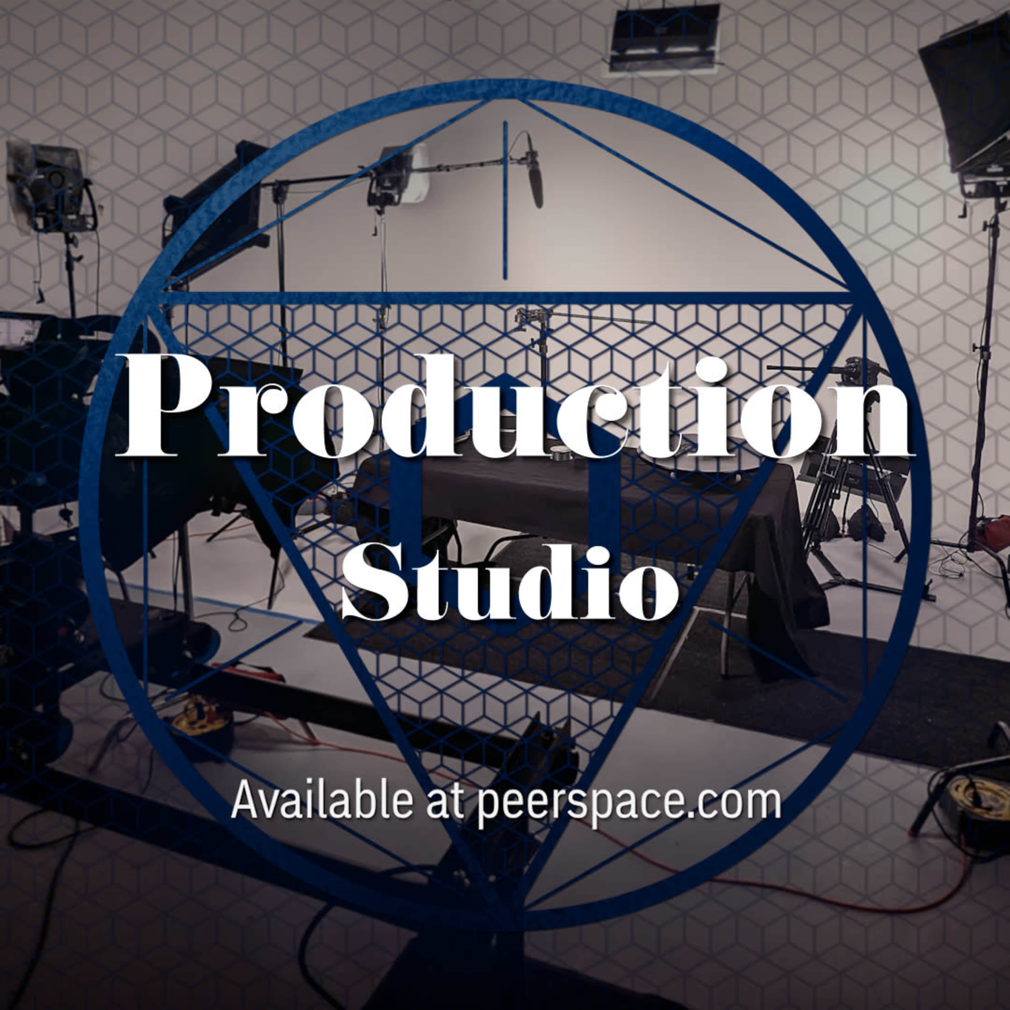 Accessible Metro Detroit Photo + Video Studio 30Ft White Cyc Wall Creator Space WITH SOUNDPROOFING Image in Ferndale, Ferndale, MI