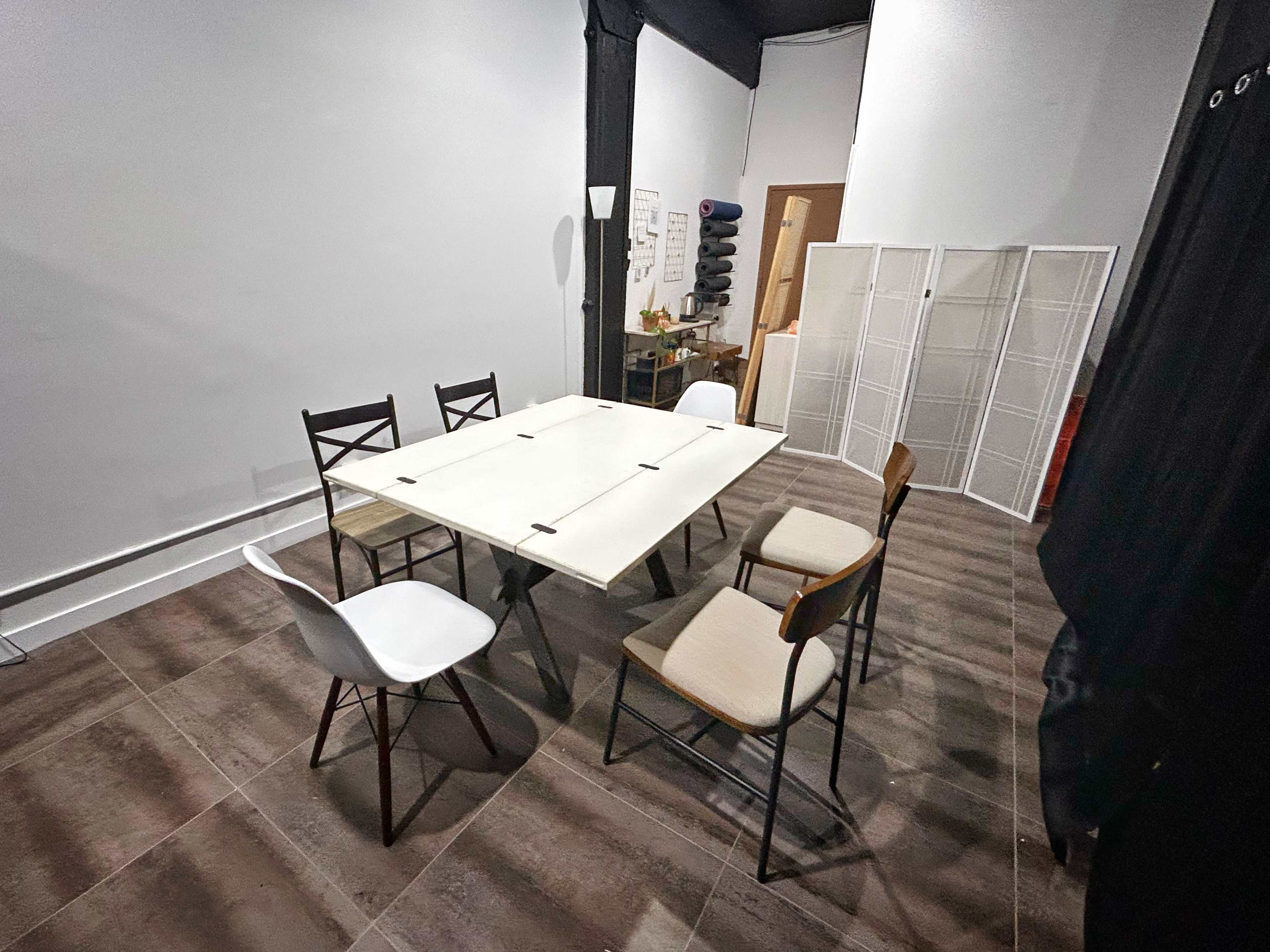 Cozy Creative Space for Gathering Image in Dumbo, Brooklyn, NY