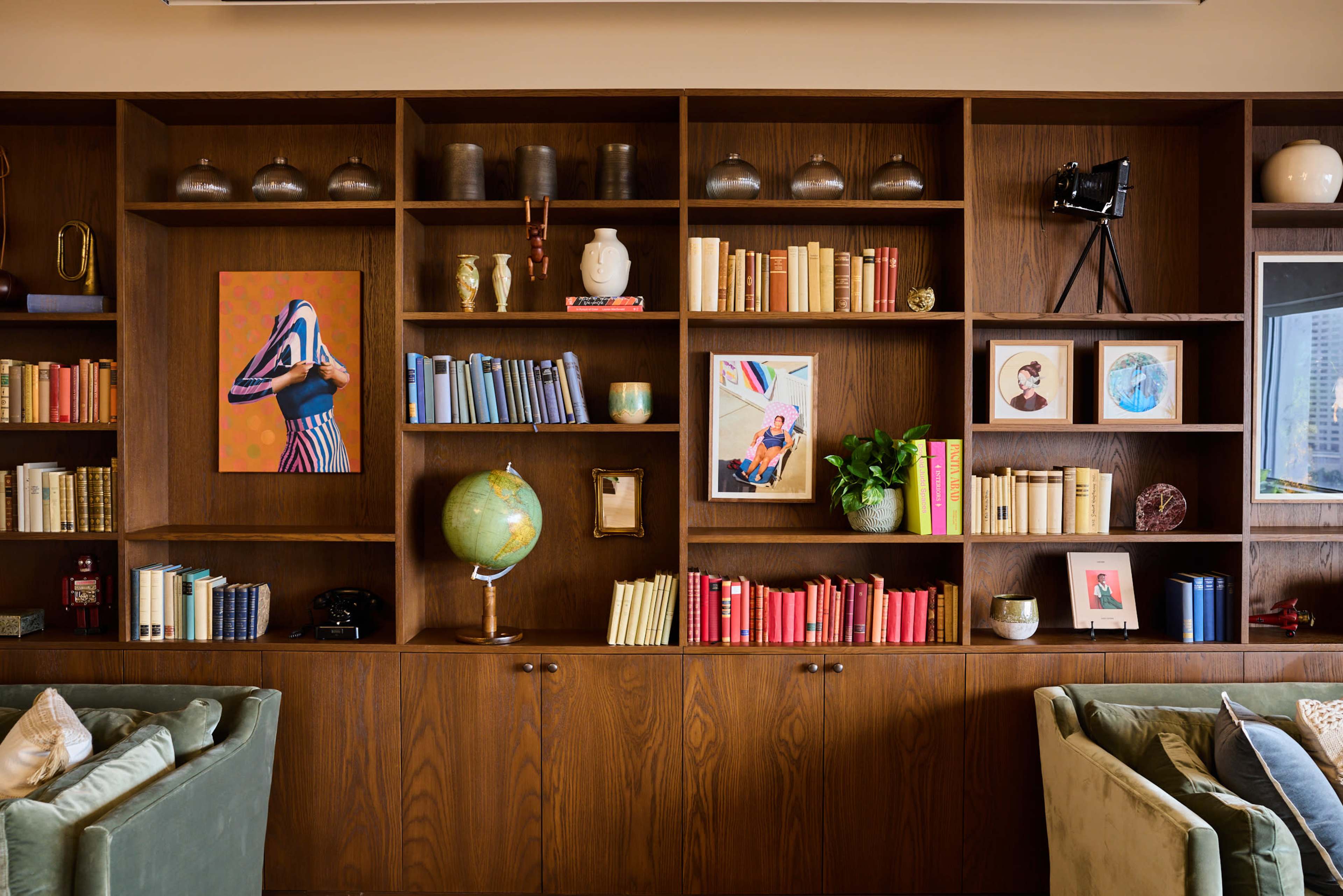 Meeting Room Downtown (Up to 8 people) Image in Downtown Miami, Miami, FL