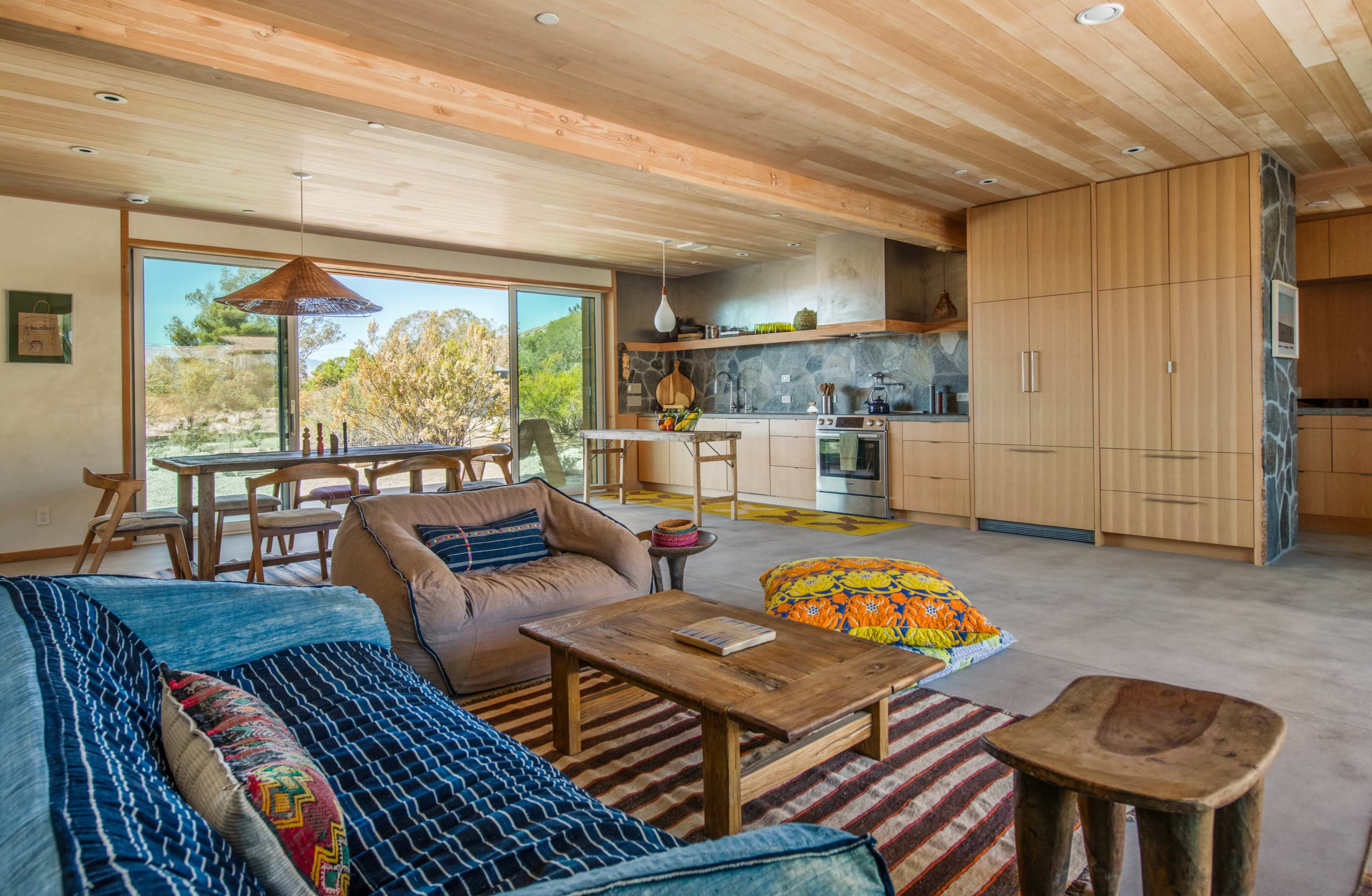 Desert Retreat with Mountain Views Image in Morongo Valley, Morongo Valley, CA