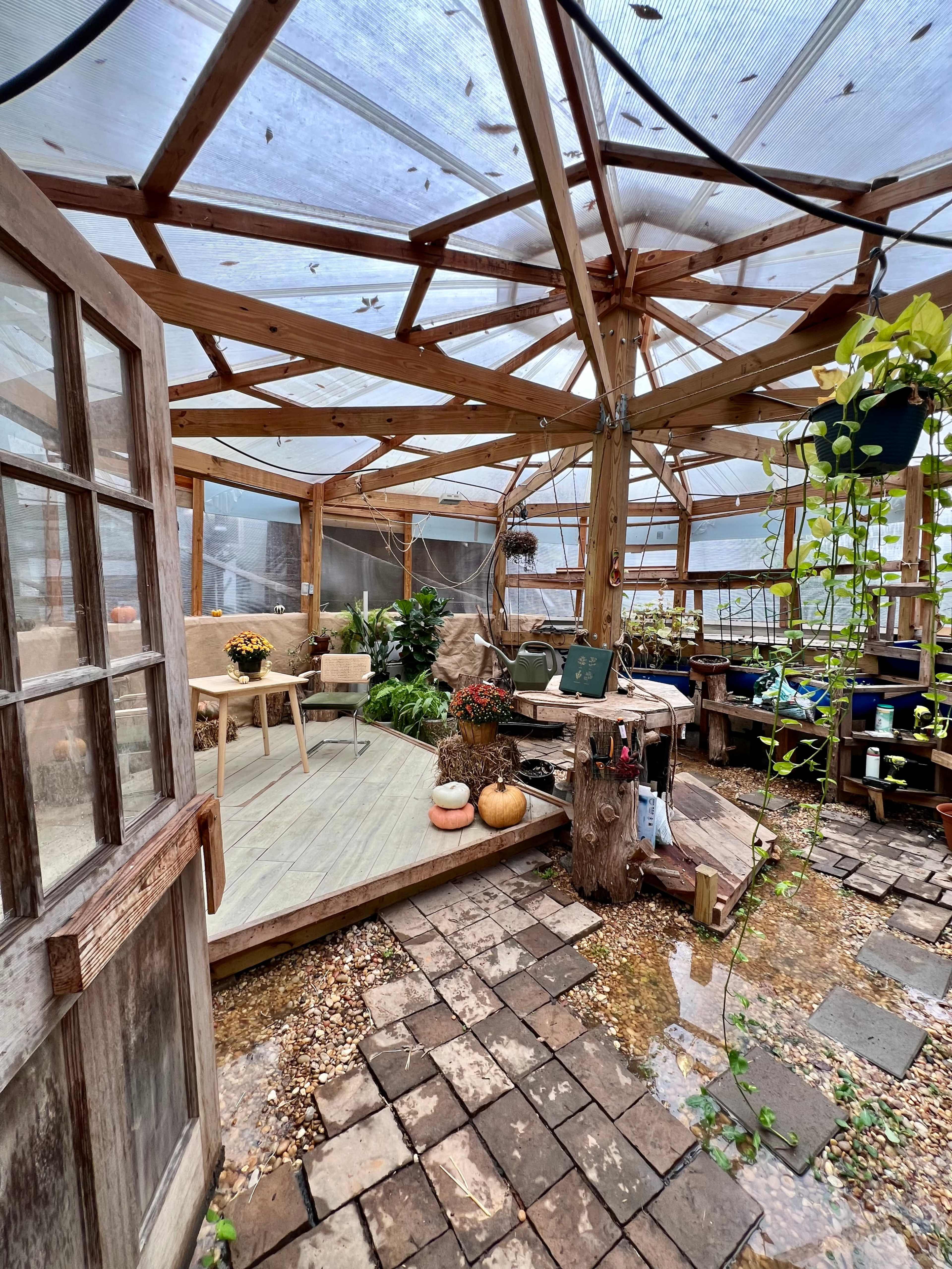 Cozy Greenhouse and Rustic Cottage Image in Peppertree Forest, Antioch, TN