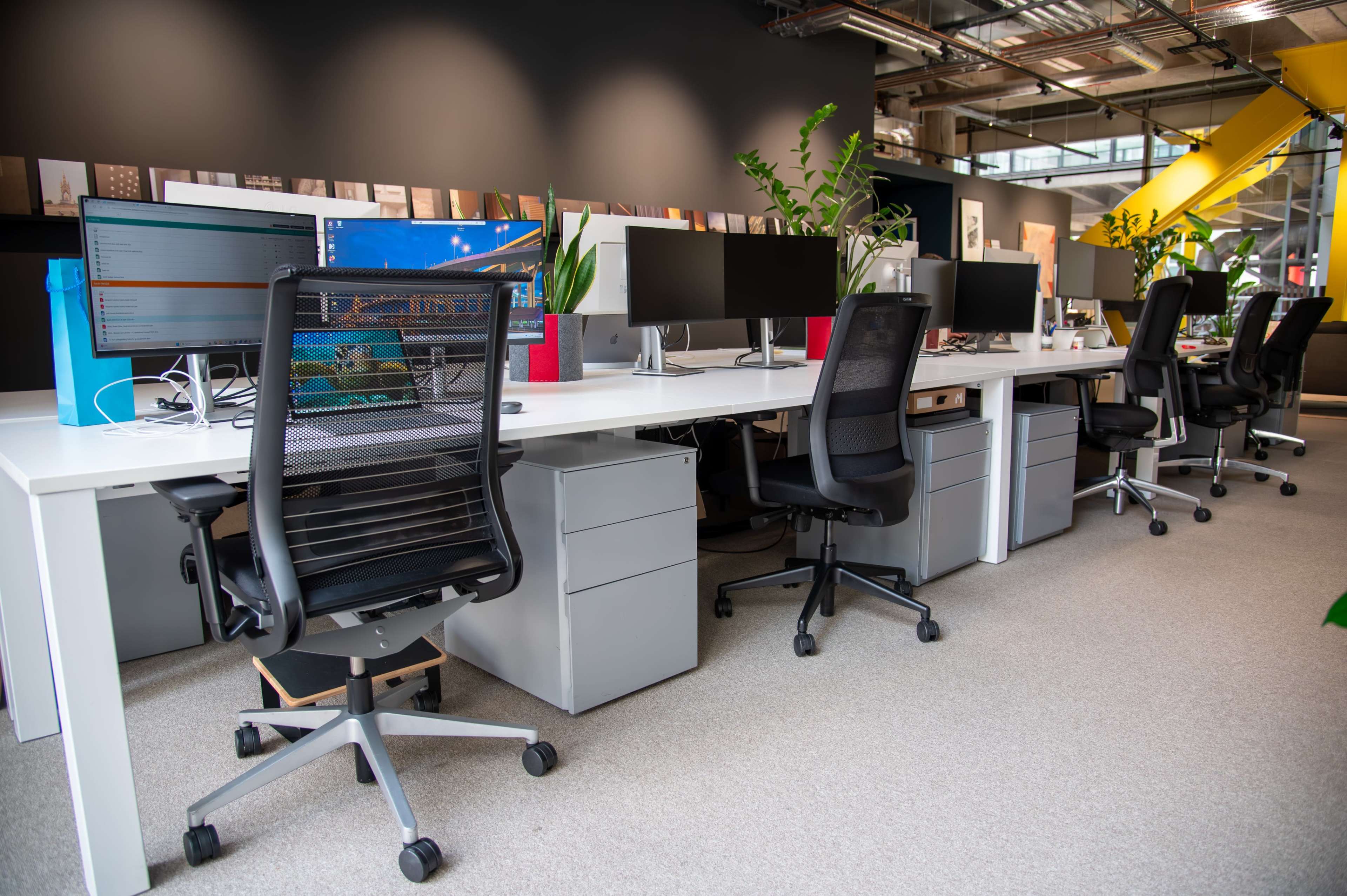 Whole office for daily rent in Wood Street, Barbican Image in Barbican, London, ENG