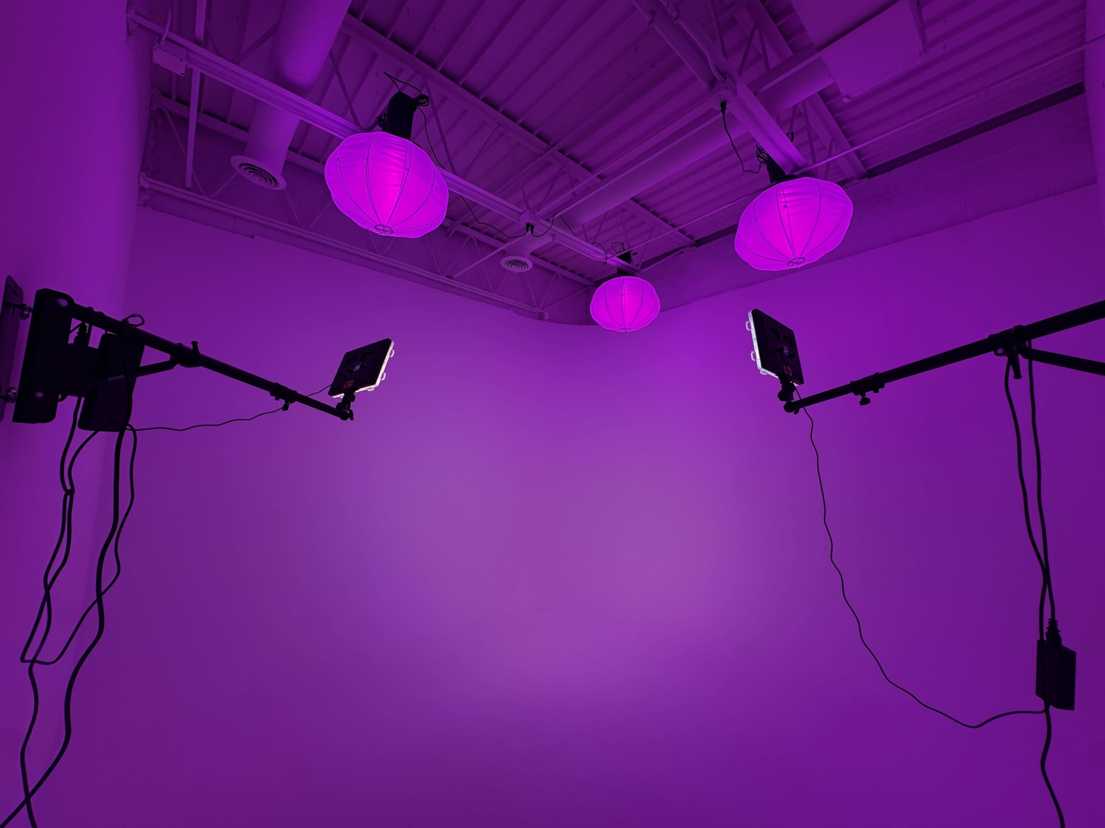 The Infinity Room at UCreate Content Studio Image in Gallatin Township, Kansas City, MO