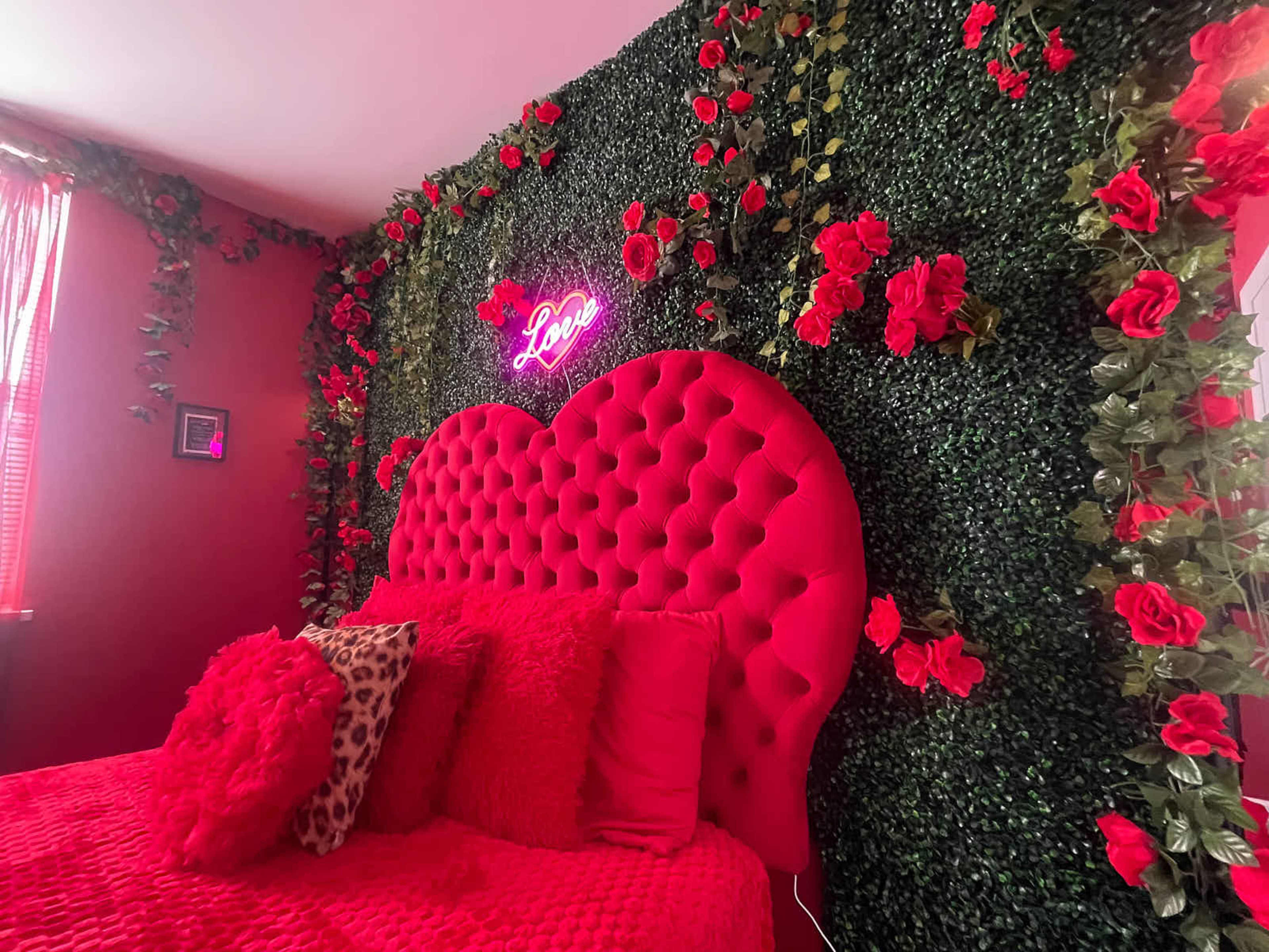 Boudoir Love Jungle w/ Movie Room & Heart Shaped Bed♥️🌴 Image in North Philadelphia, Philadelphia, PA