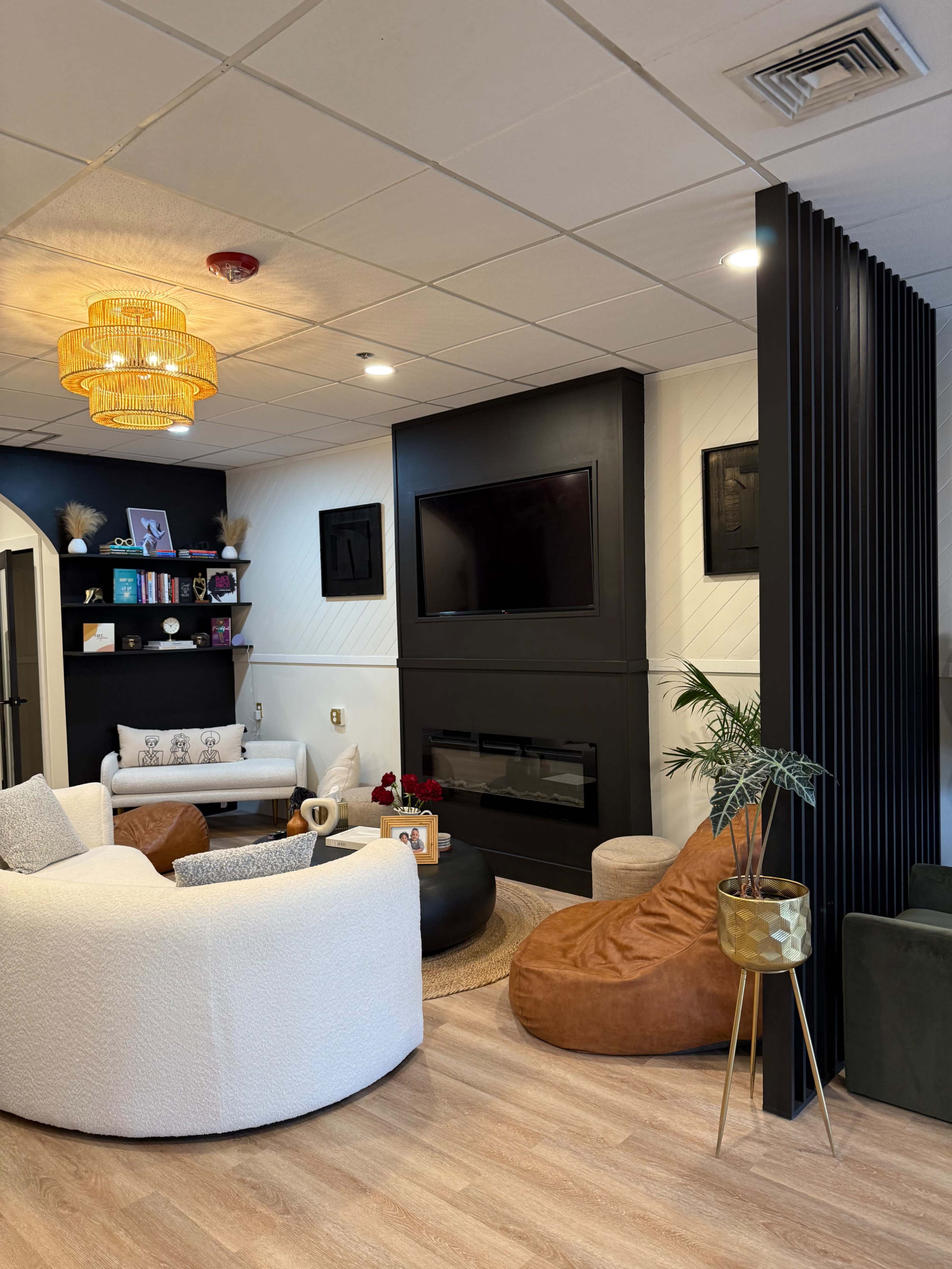 Cozy Clubhouse Image in Hempstead, Freeport, NY