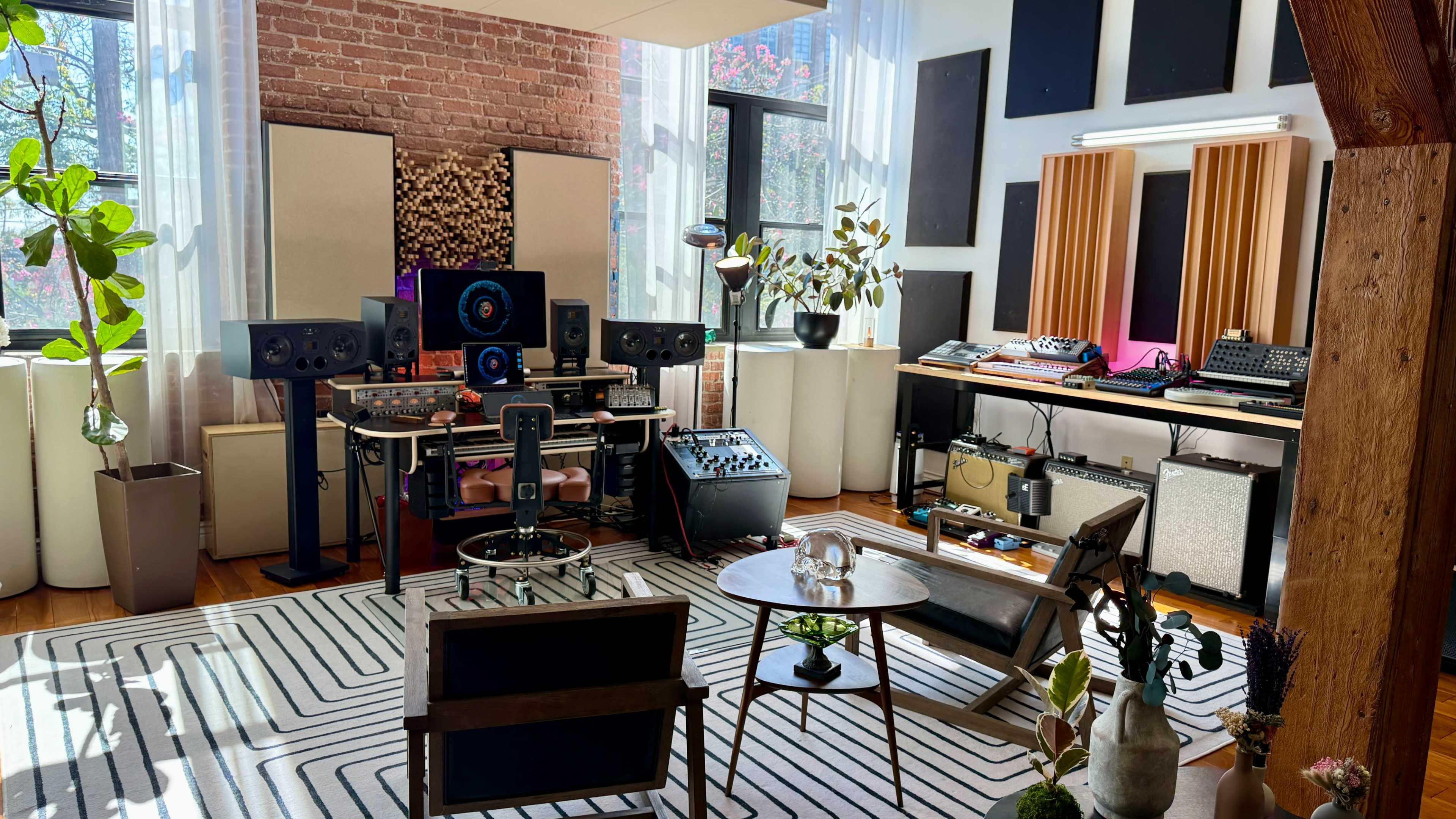 Spacious Industrial Recording Studio with Beautiful Design & Natural Light in the Arts District Image in Central LA, Los Angeles, CA