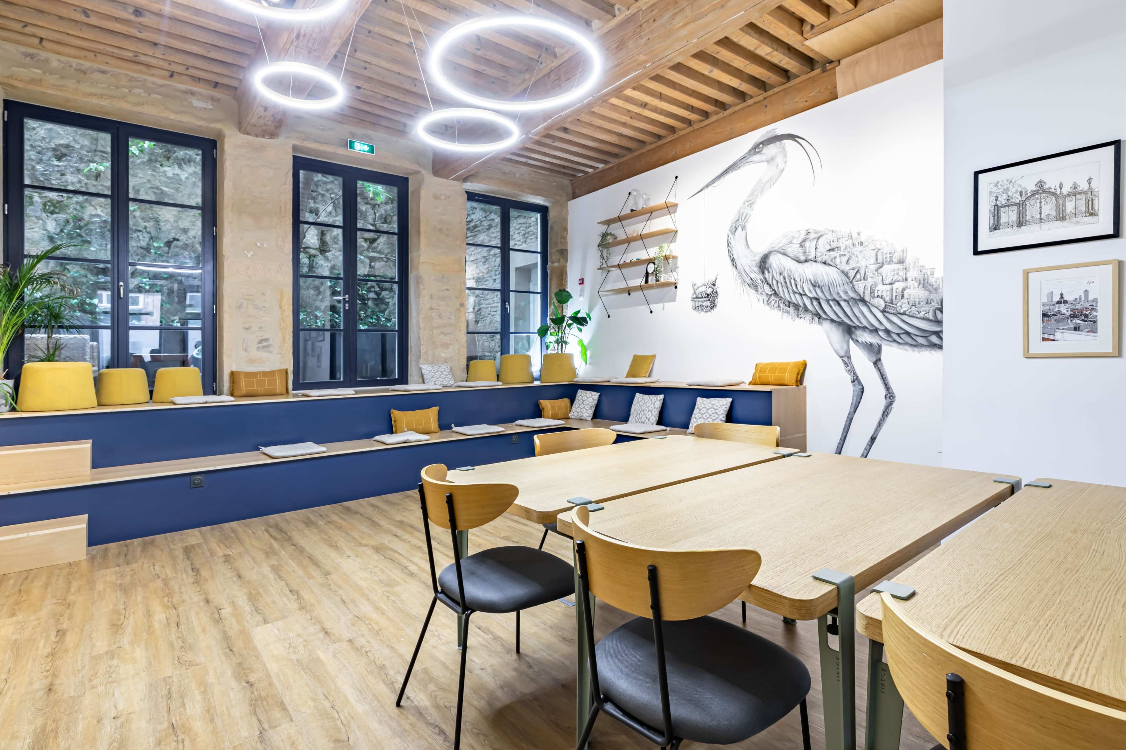 Ancien Atelier Canut en Centre Ville - 4m De Plafond - Pierres Et Bois Image in Grande Côte - Annonciade, Lyon