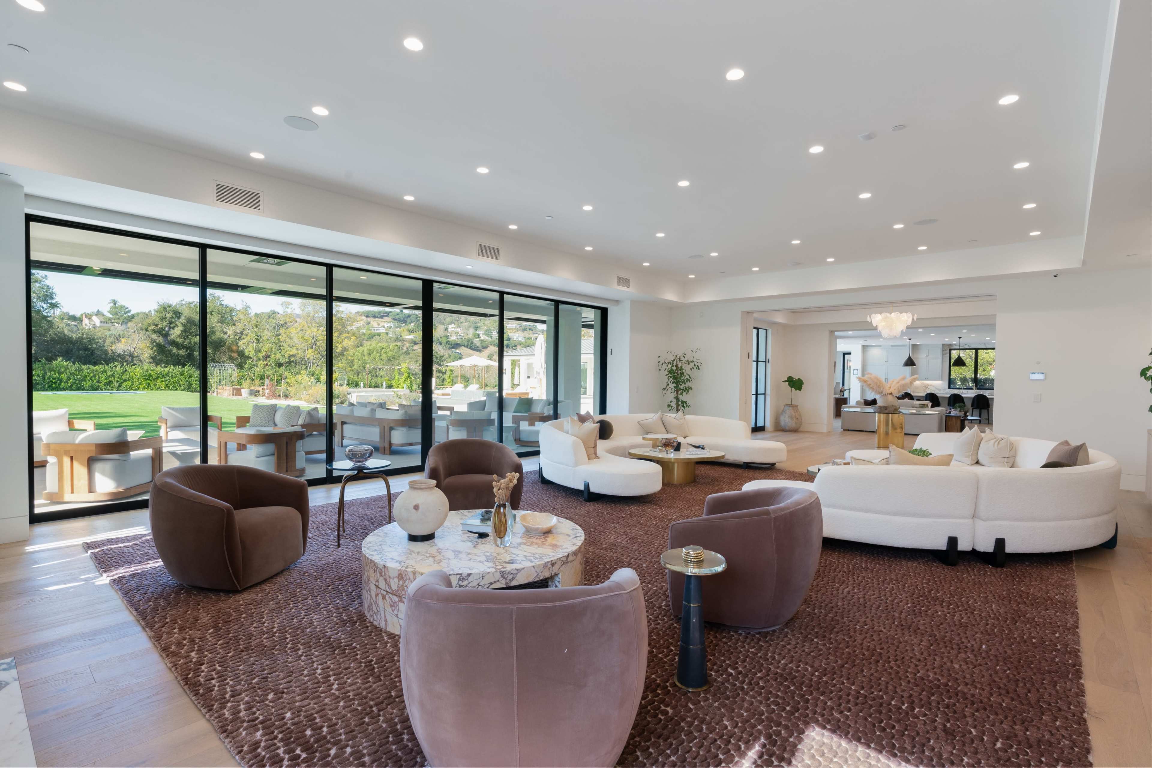 Garland Estate Image in Pacific Palisades, Los Angeles, CA