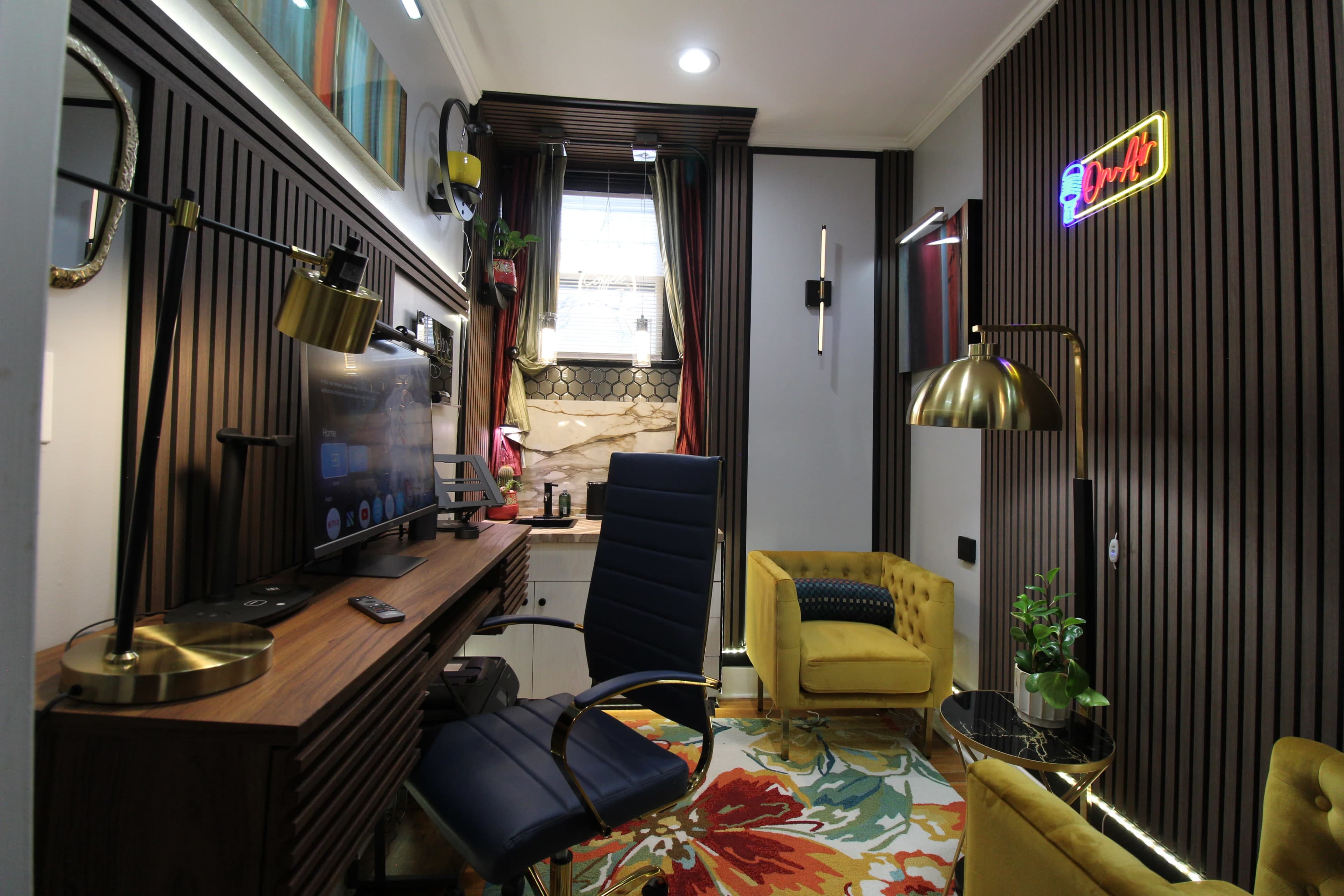 Uptown Creative, office, podcast, meeting lux, cozy space Image in Utica, Utica, NY