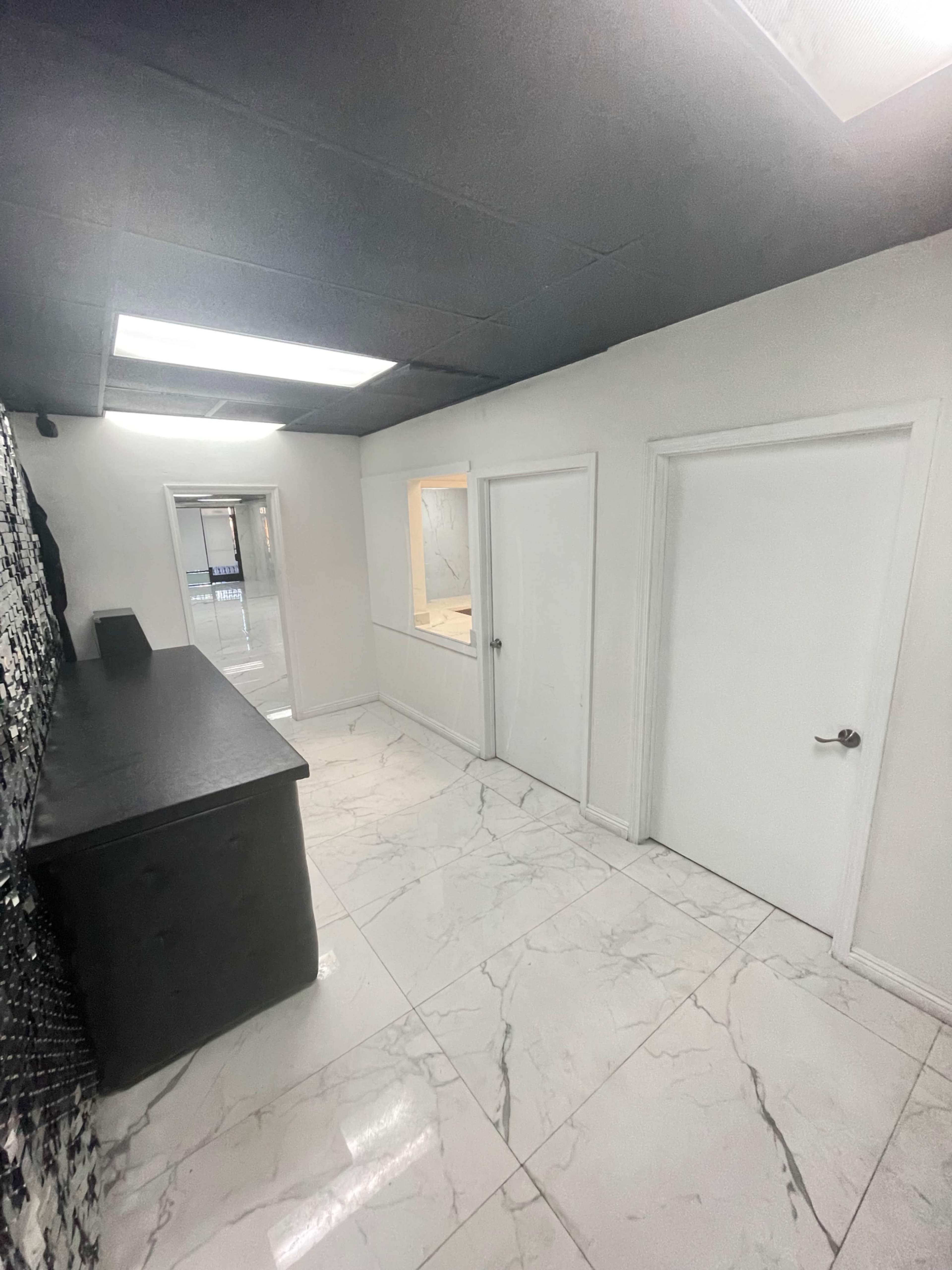 Luminous Marble Studio in the Heart of the City Image in Hyde Park, Los Angeles, CA