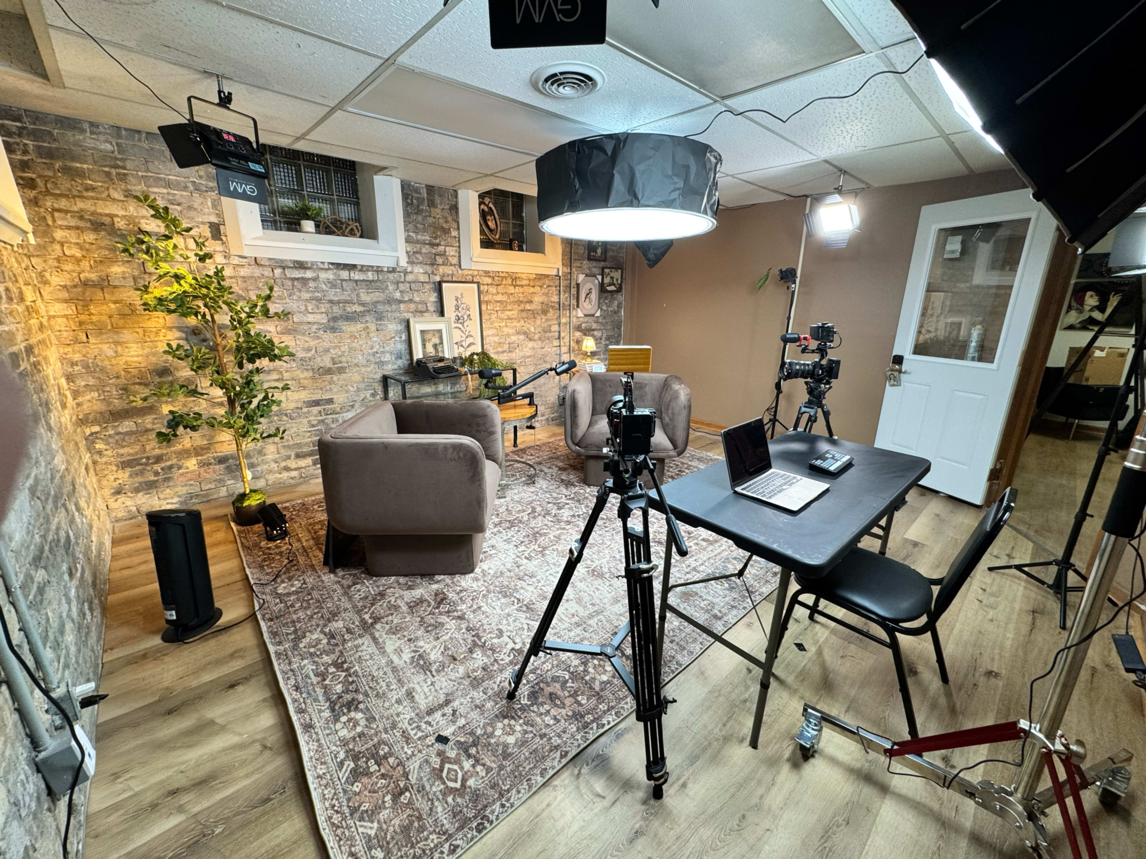 Urban-Chic Podcast Studio blocks from Marquette University Image in Merrill Park, Milwaukee, WI