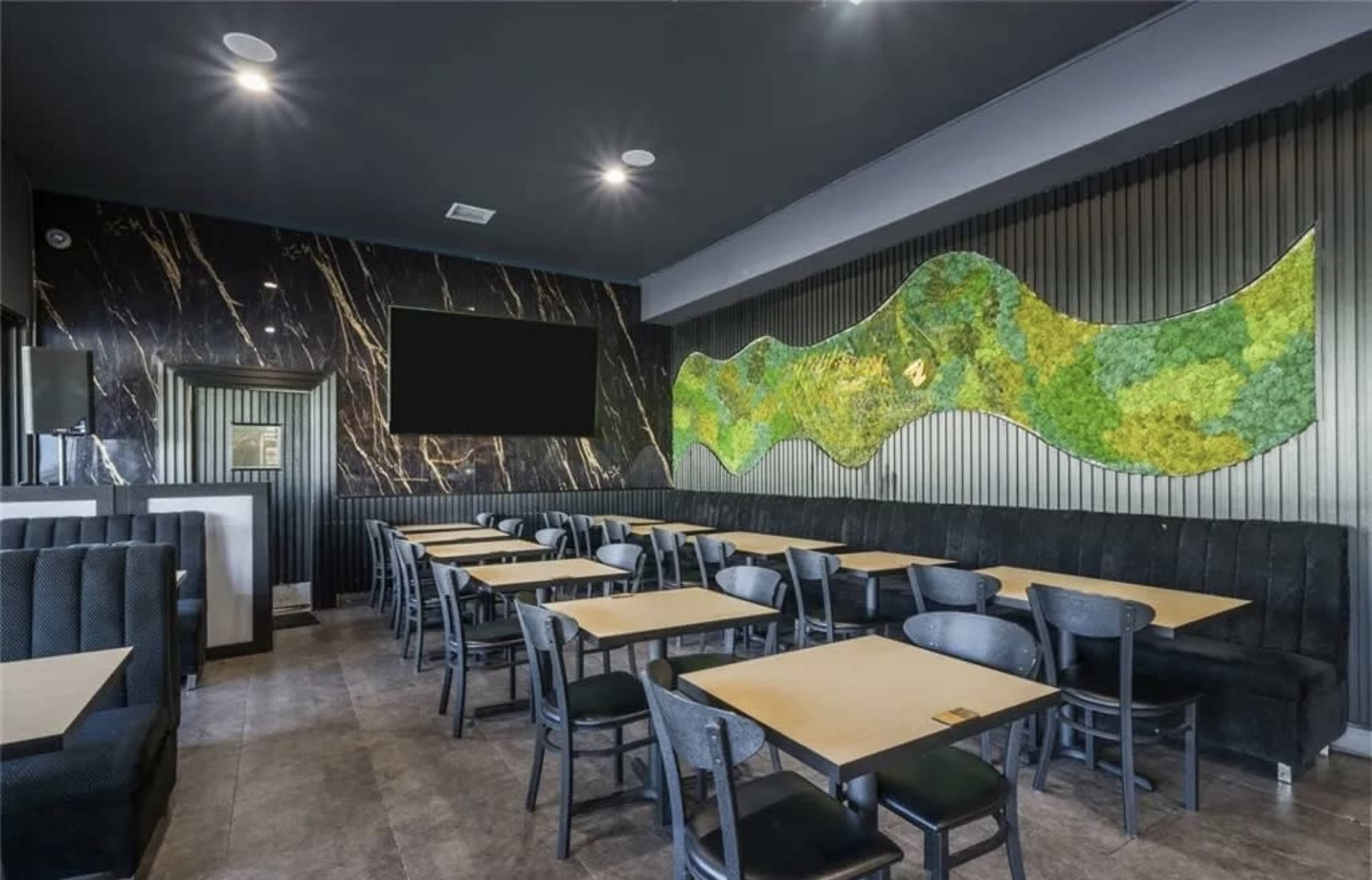 Upscale Restaurant Lounge in North Hollywood Image in North Hollywood, North Hollywood, CA