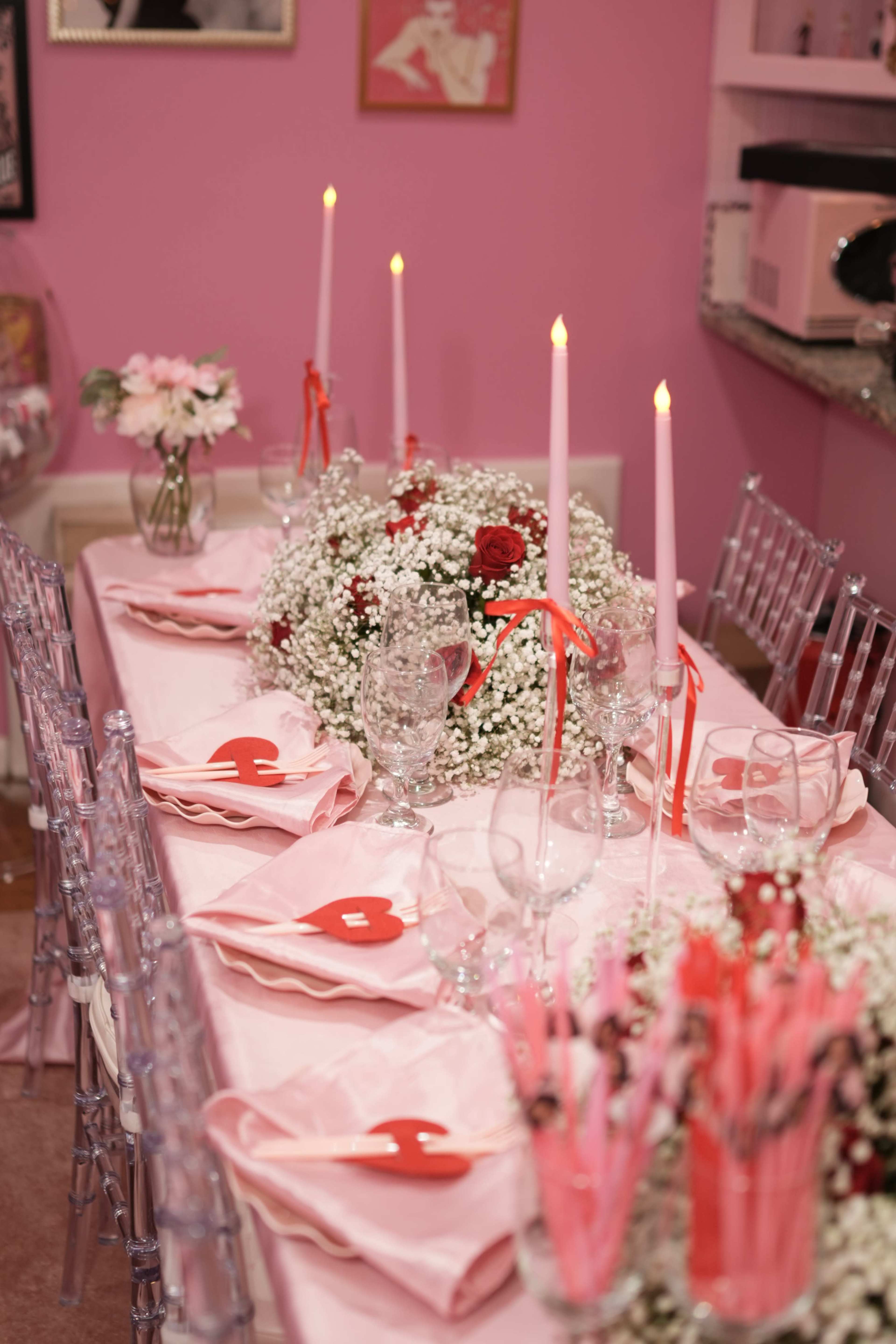 The Pink Speakeasy - All Pink Maximalist 1,200 sqft Suite 20 Minutes from NYC Image in West New York, West New York, NJ