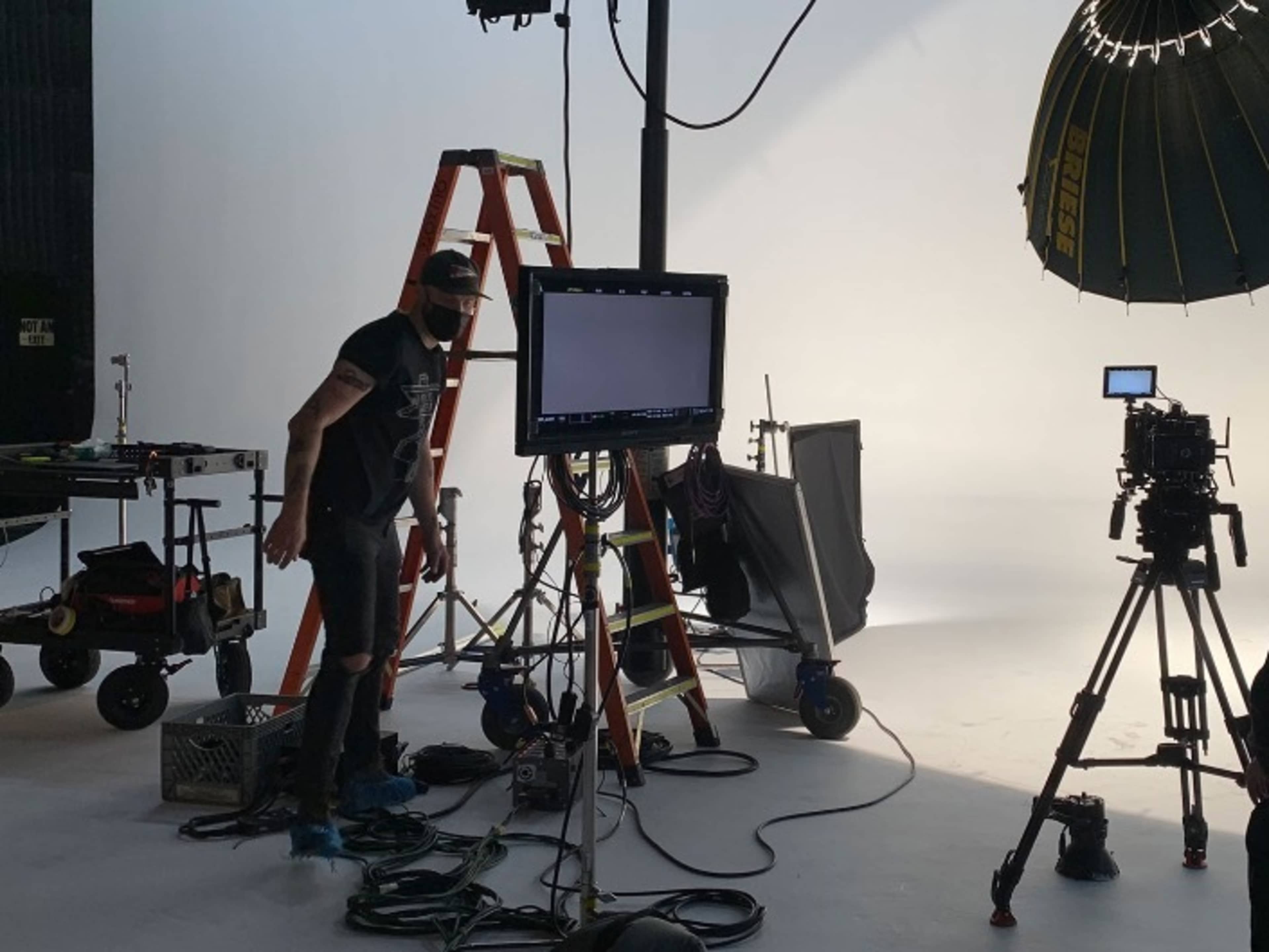 Production Support / Lighting Technician
