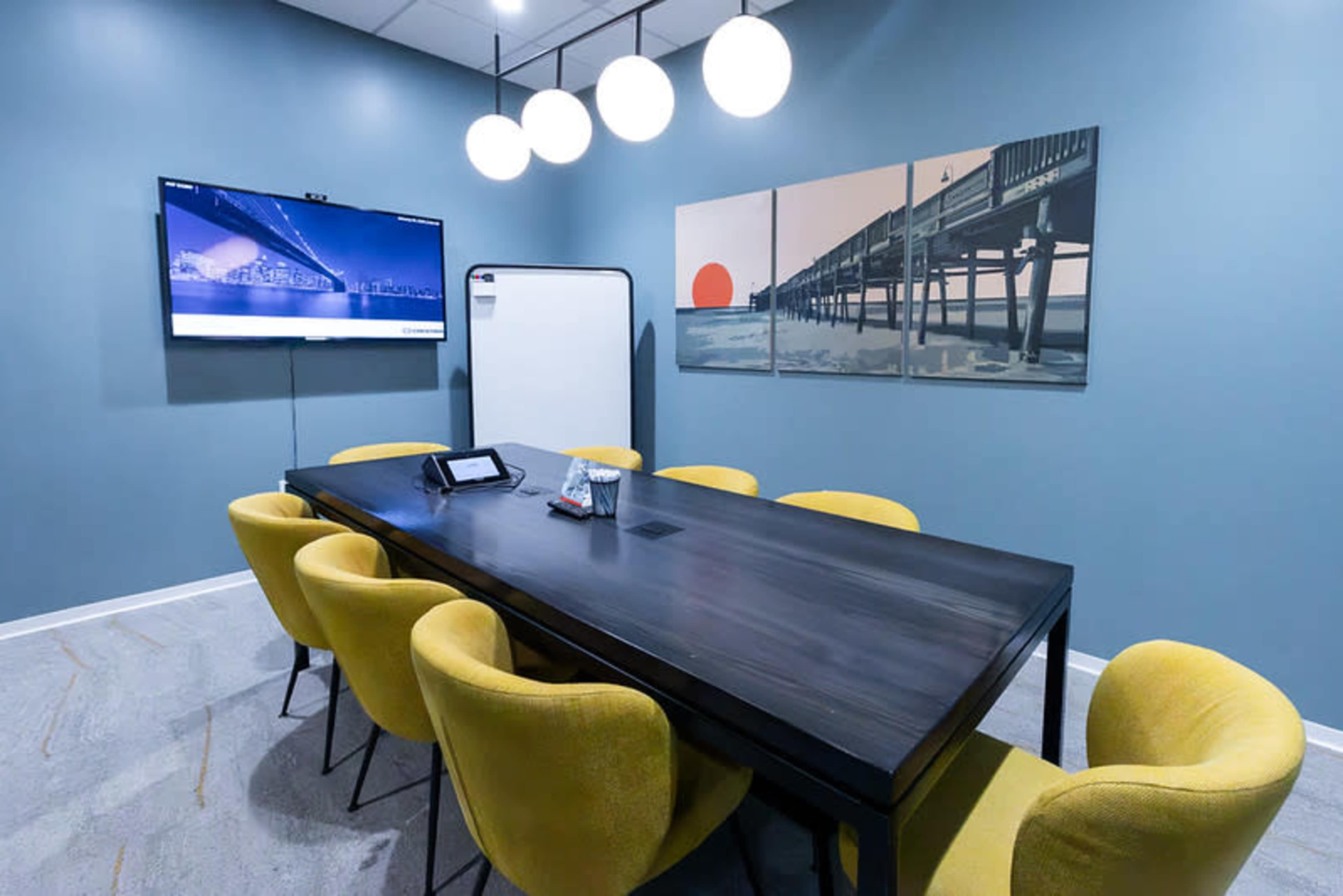 Professional 8-Person Meeting Room in Virginia Beach | Sandbridge Image in Northwest, Virginia Beach, VA