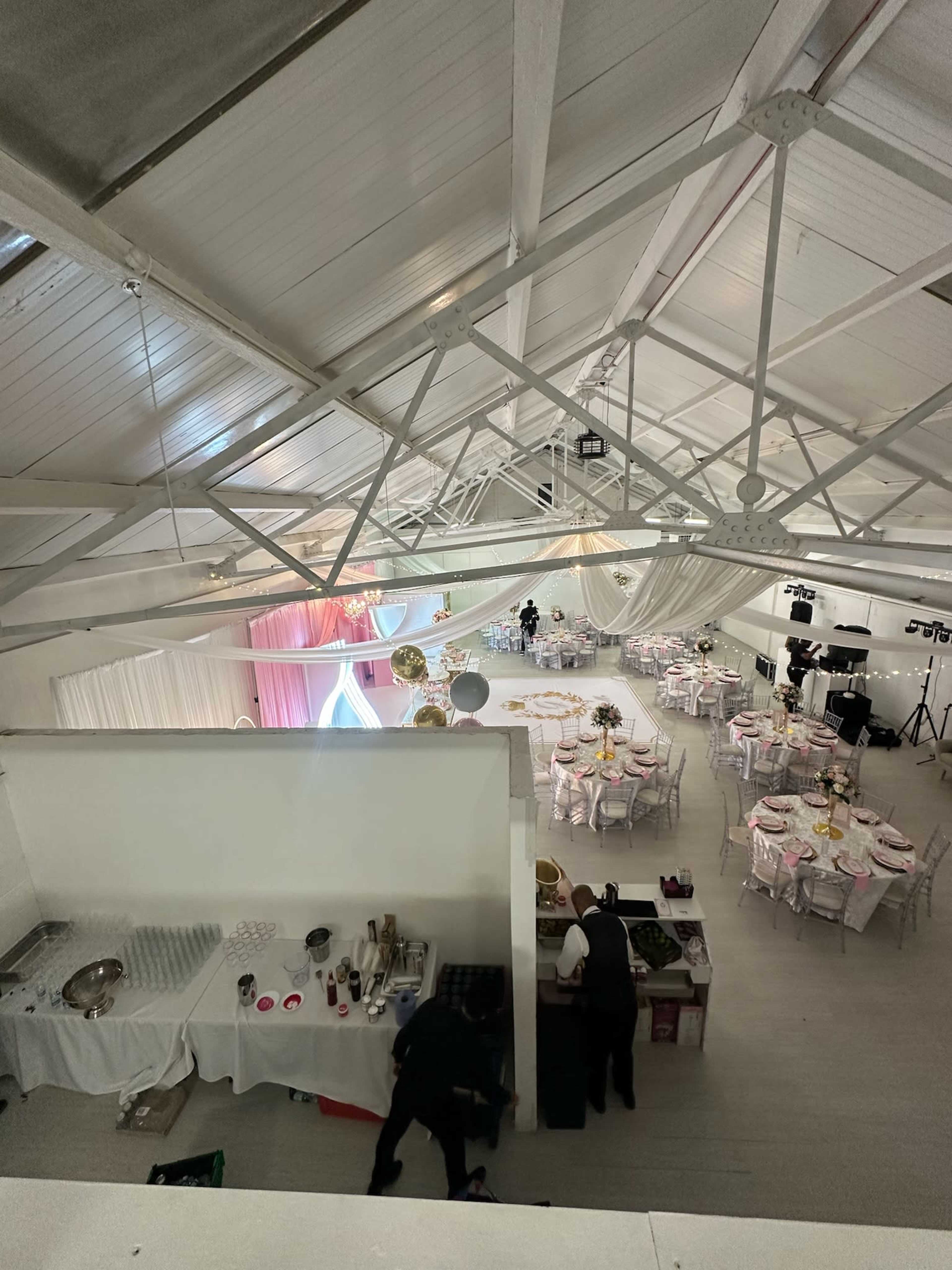 Blank Canvas Warehouse studio Image in Park Royal, London, ENG