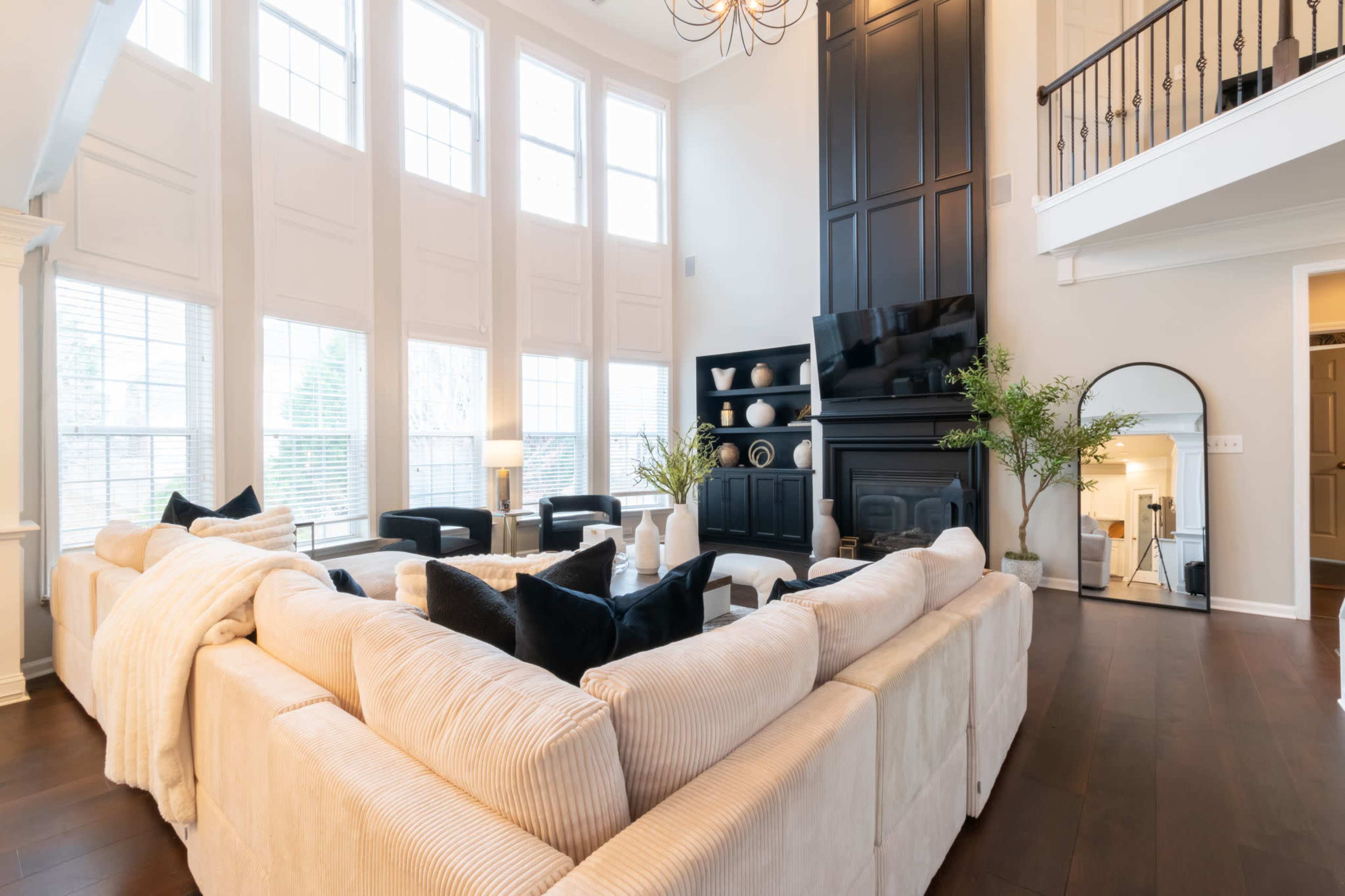 Luxury Mansion for Events Podcasts & Movie Screenings Image in Princeton Lakes, Atlanta, GA