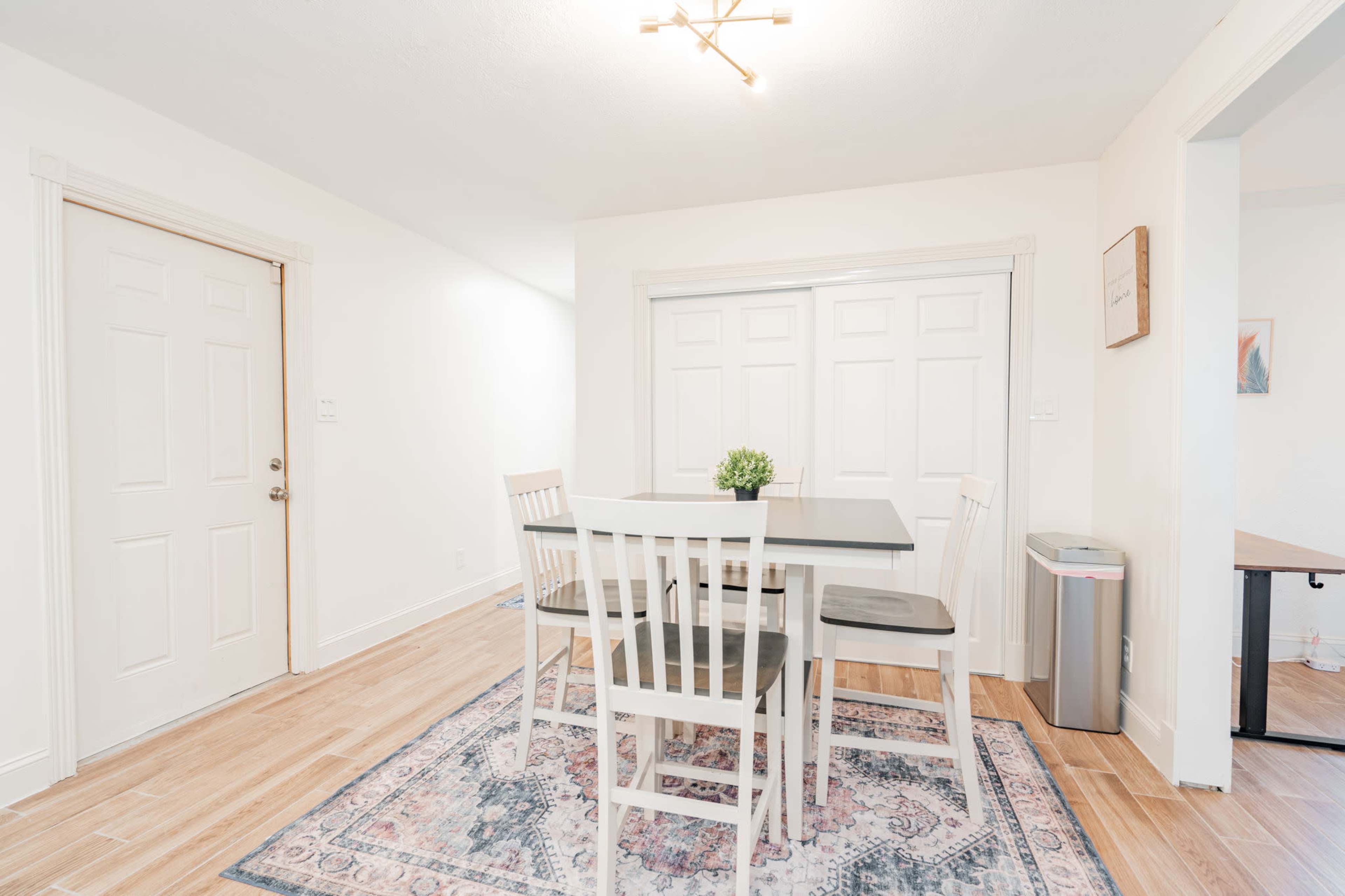 Mustang Memories-Cozy gatherings & Outdoor fun with Pickleball court and Kids Play area. Image in , Pilot Point, TX