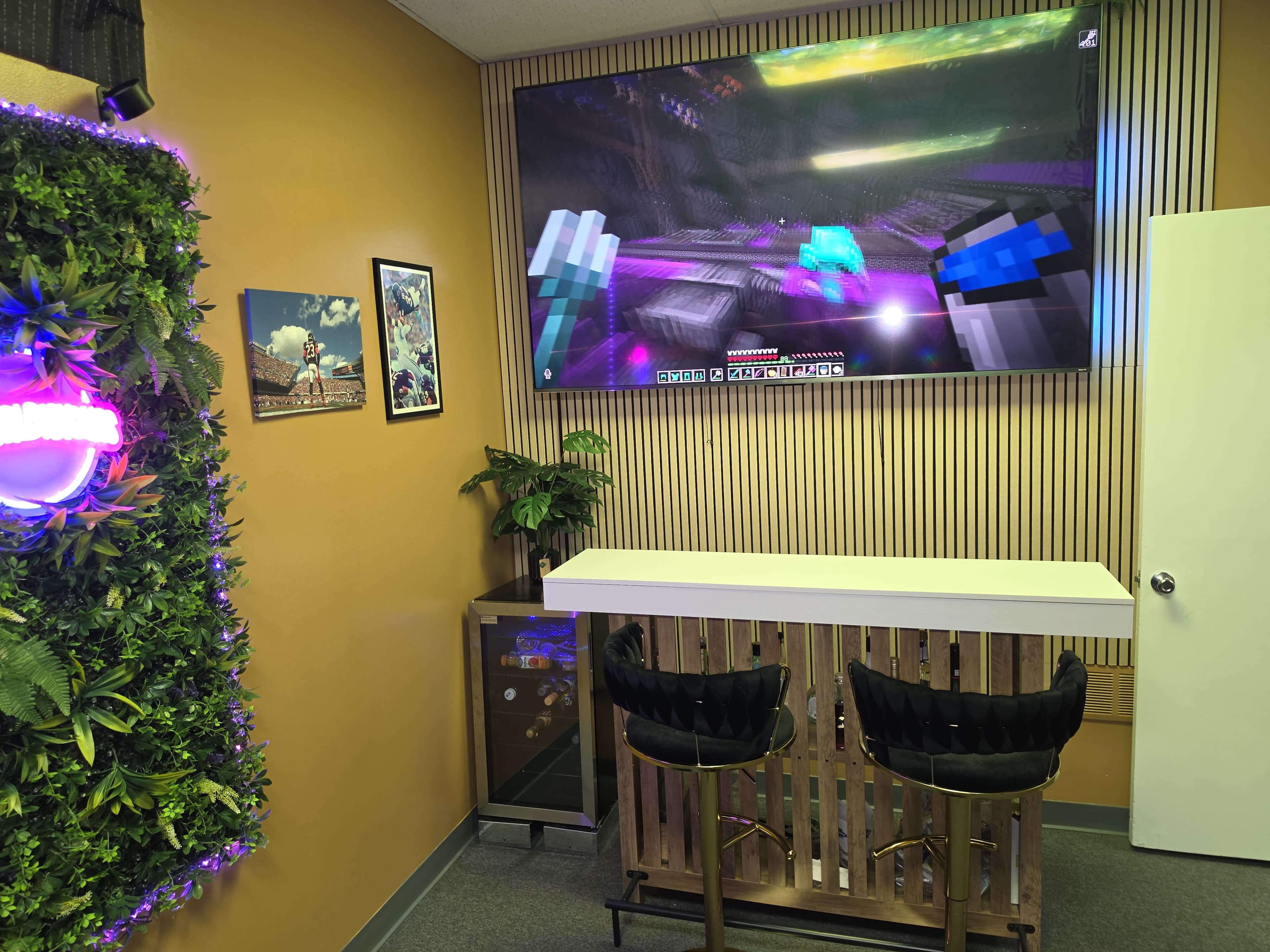 BPC LOCKER-ROOM Content Warehouse Image in Thornton Township, South Holland, IL