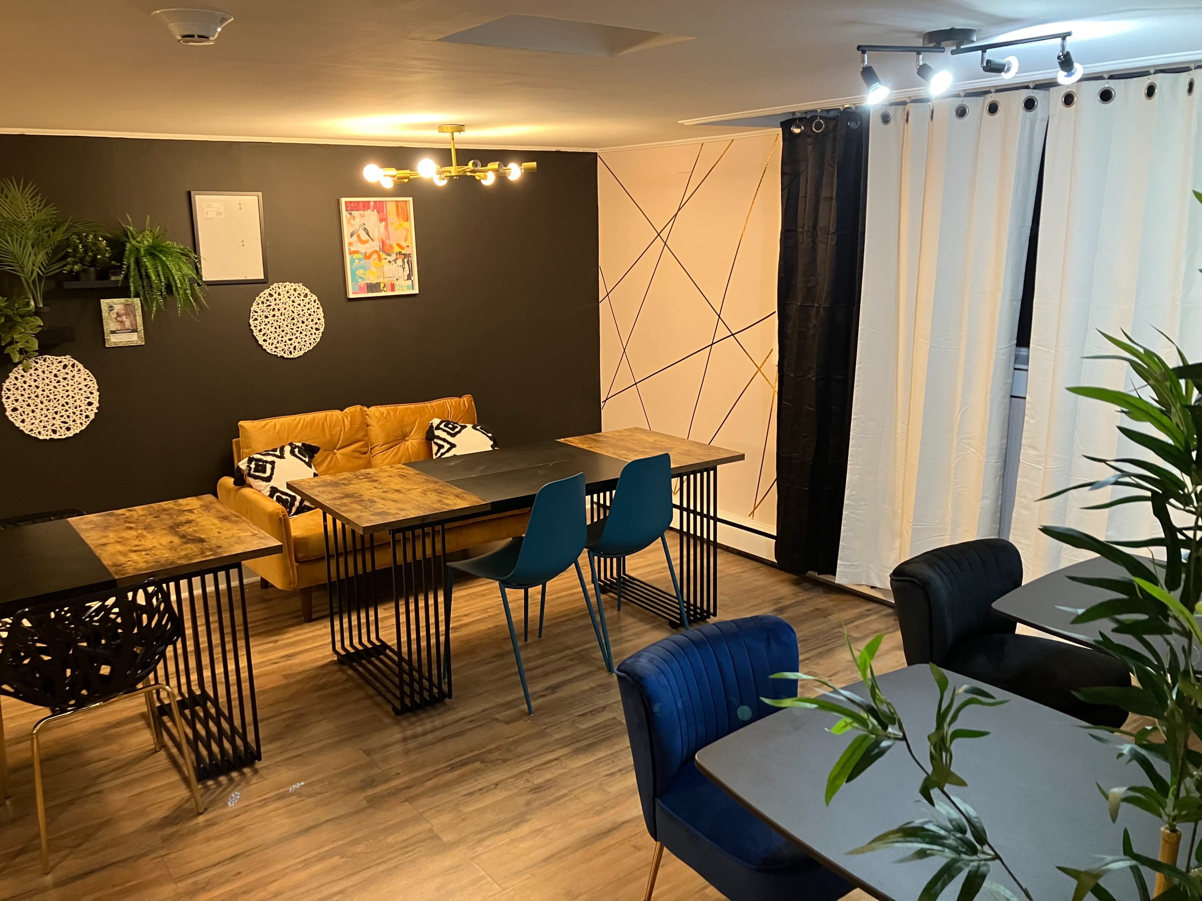 Urban Suite in Foxboro Centre: Spacious, Modern Boho Retreat for Workshops, Events & Meetings Image in Foxborough, Foxboro, MA