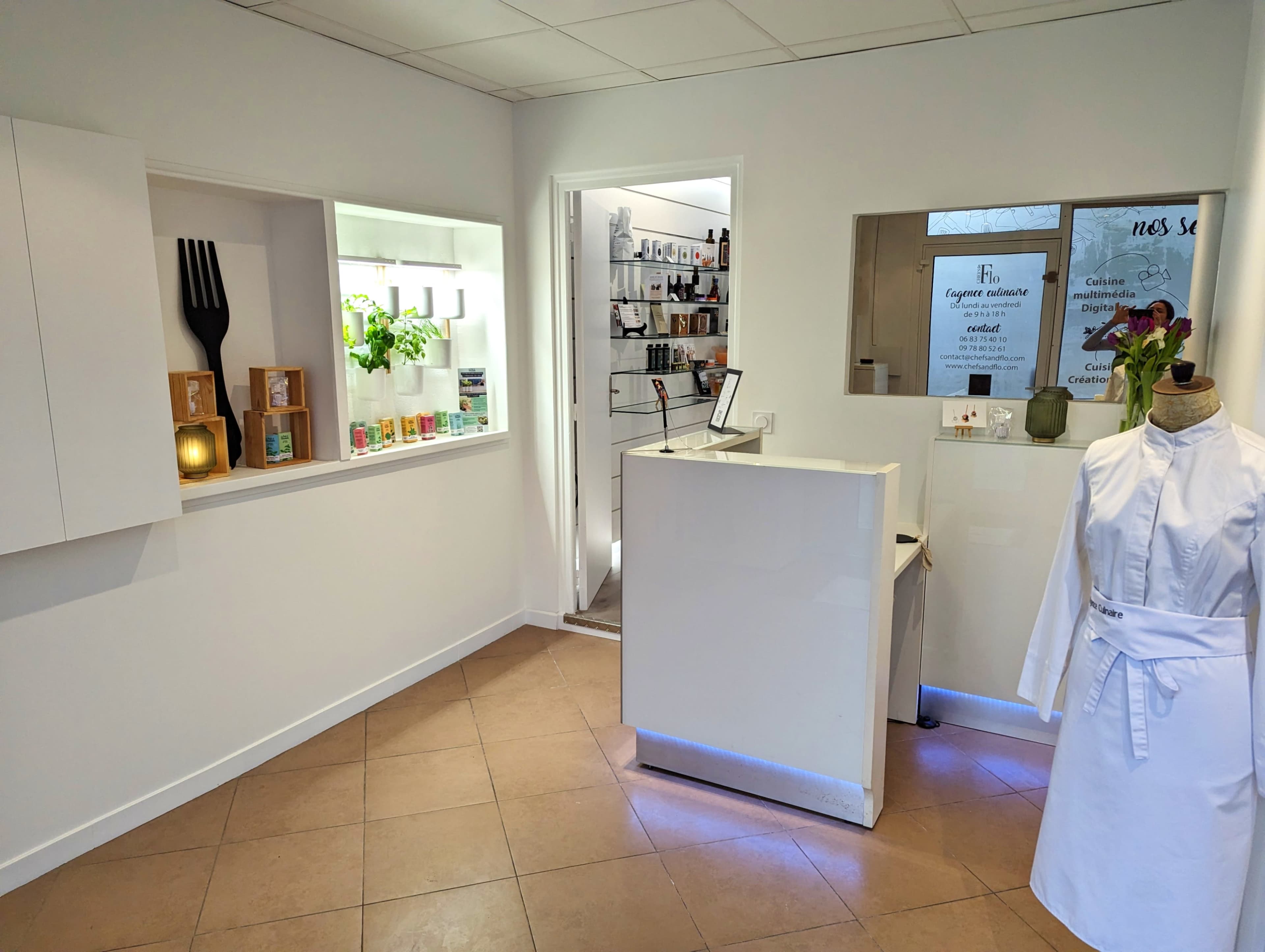 Atelier studio culinaire avec cuisine et salle de réunions Image dans , Colombes, 