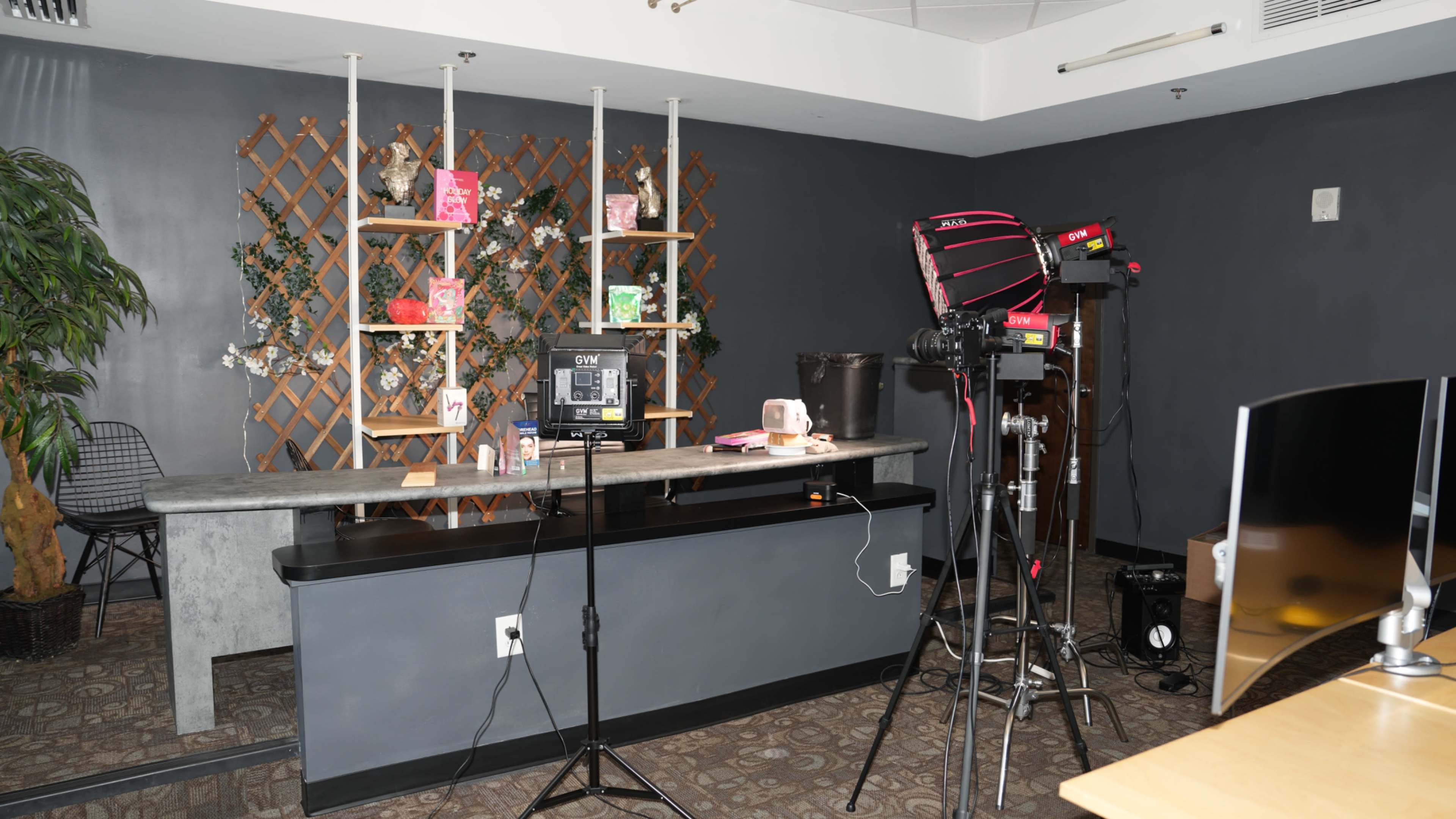 Professional Atlanta Video & Photo Studio with Lighting, Livestream Setups & Flexible Workspace Image in Brookhaven, brookhaven, GA
