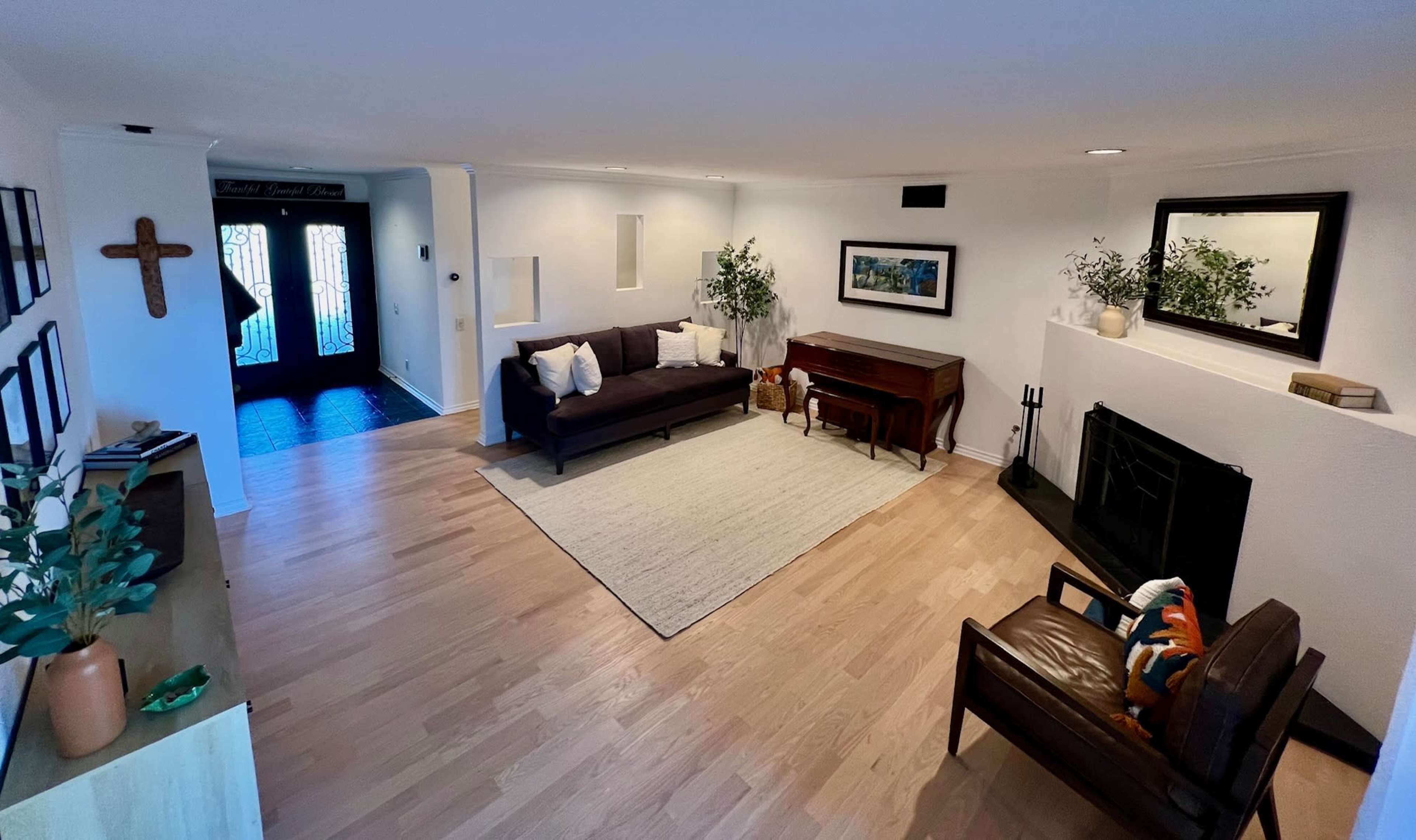 Large Resort Style Oasis Veiw Home Image in West Hills, West Hills, CA