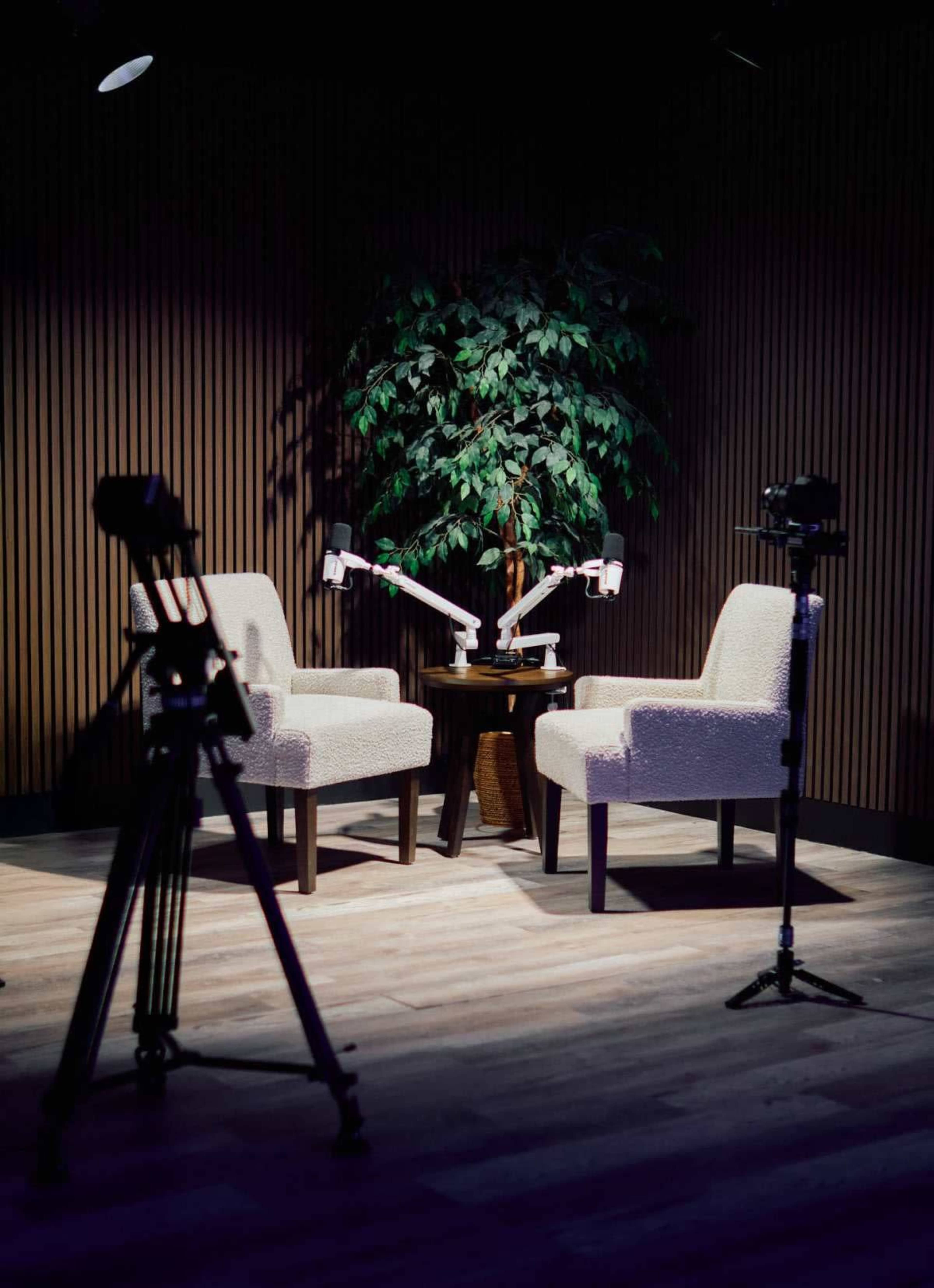Podcast & Photo Studio with Cinematic Vibes in Hollywood, FL Image in Royal Poinciana, Hollywood, FL