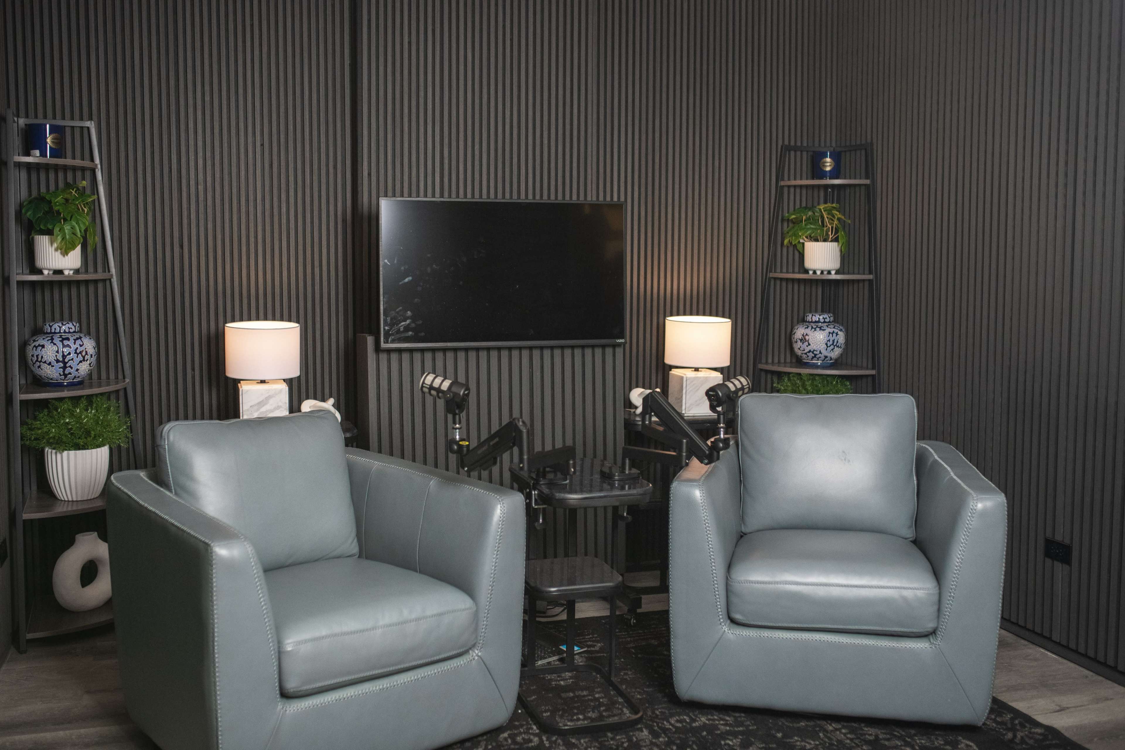 Apex Podcasting Solutions Image in Du Page Township, Bolingbrook, IL