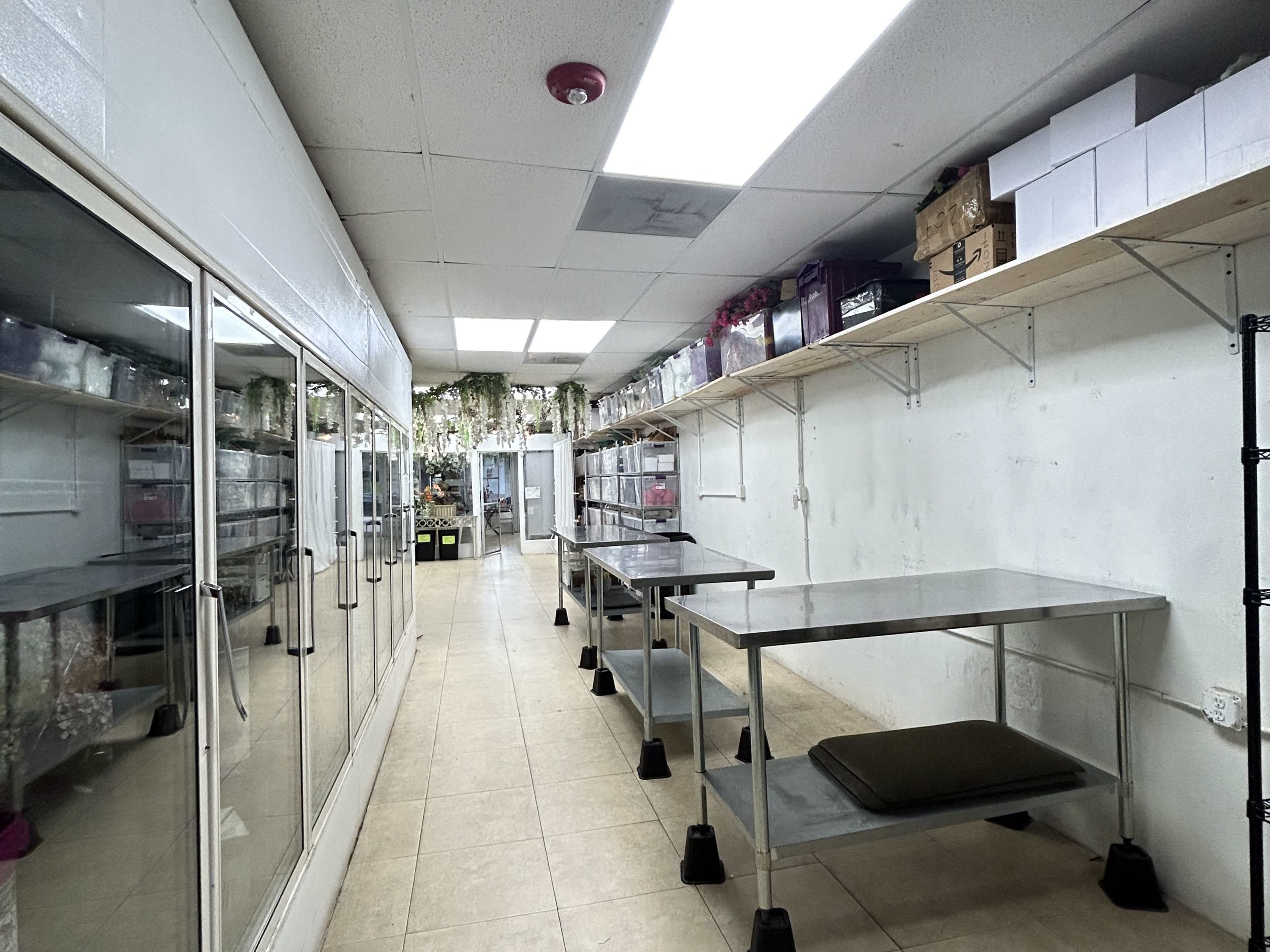 Wynwood/Allapattah mixed use creative studio with cooler Image in Allapattah, Miami, FL