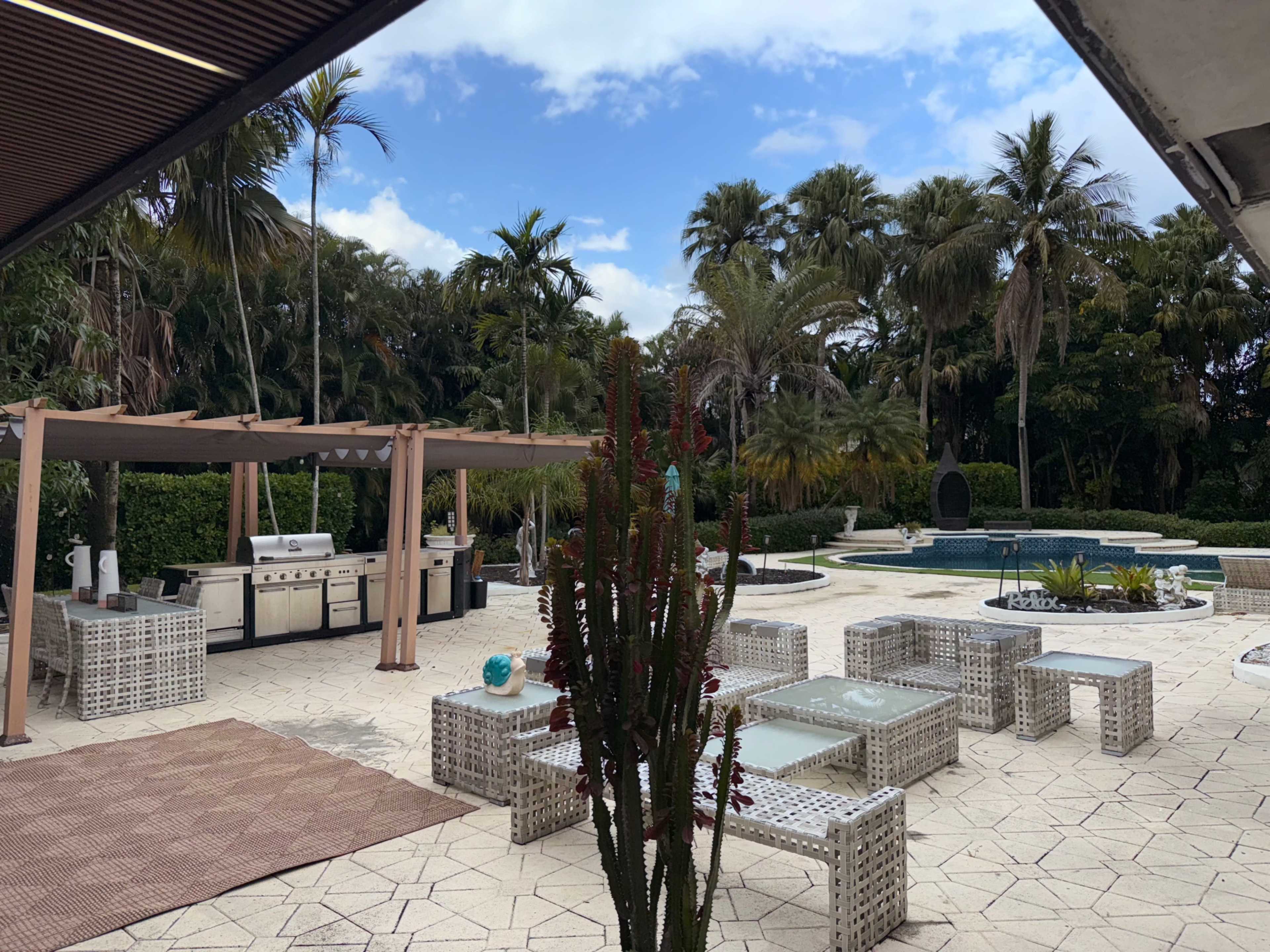 Tropical Villa Image in Plantation, Plantation, FL