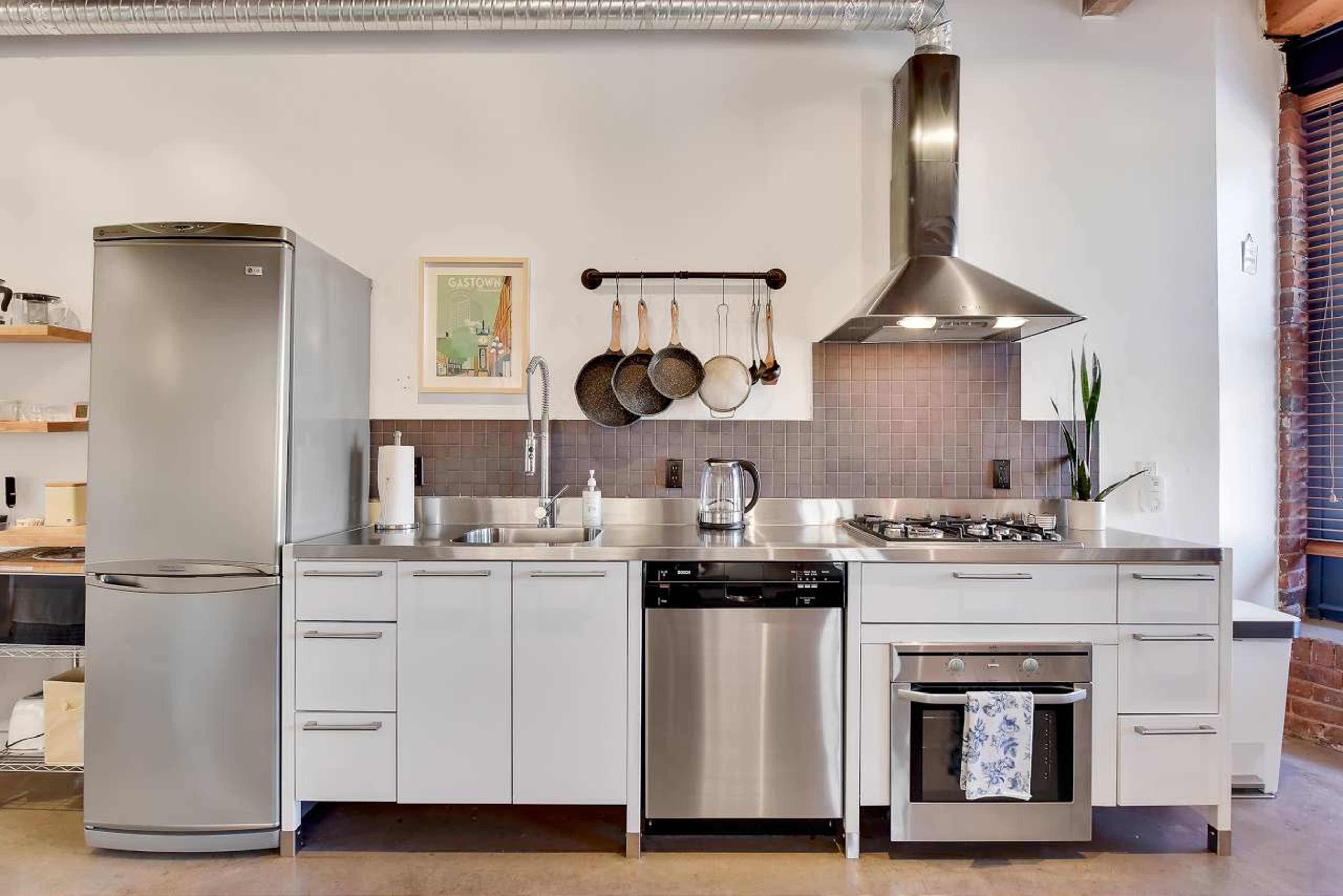 Open Concept Loft in Gastown Image in Downtown Eastside, Vancouver, BC