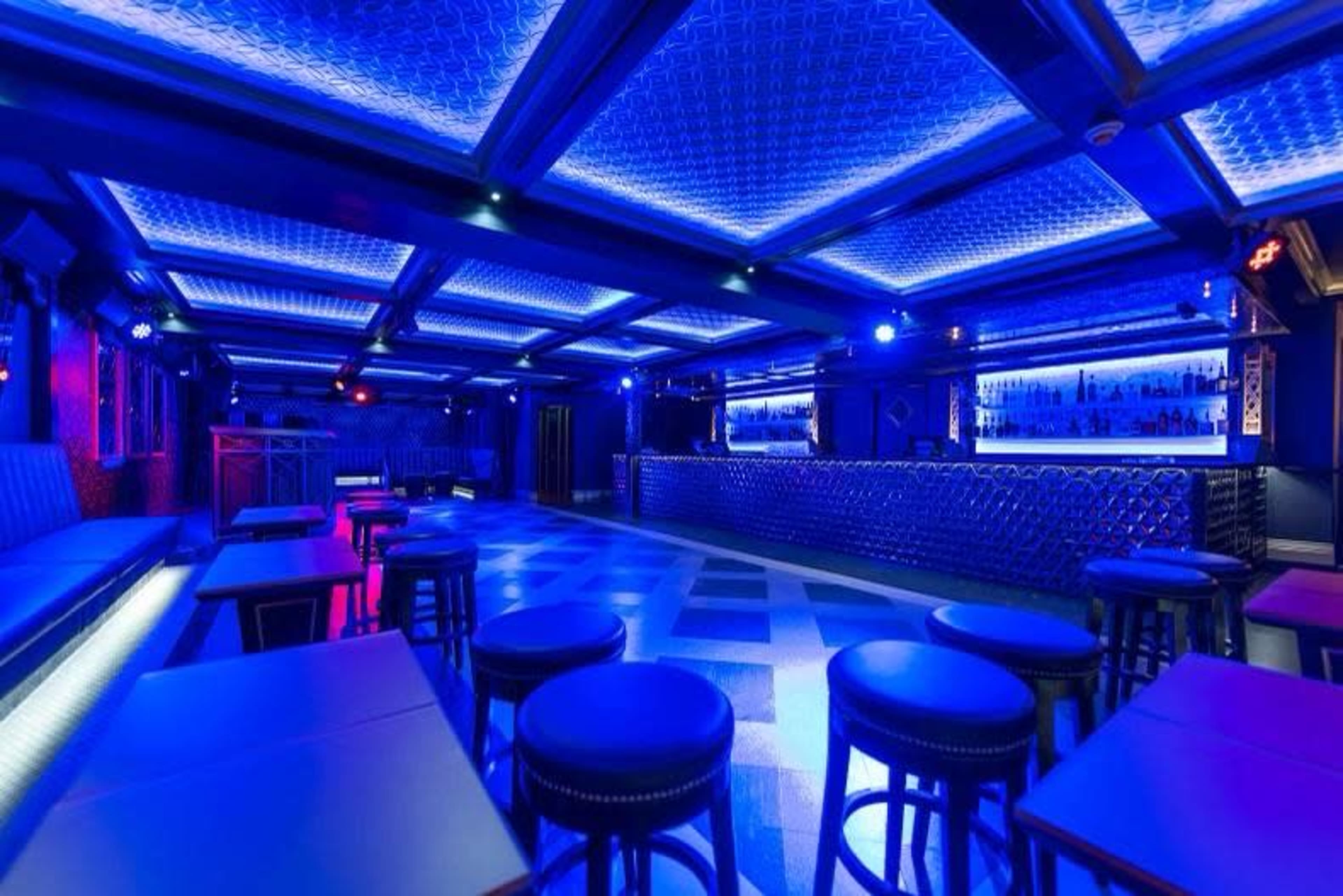 Modern Downtown Club with Patio for Events and Parties Image in West End, Vancouver, BC