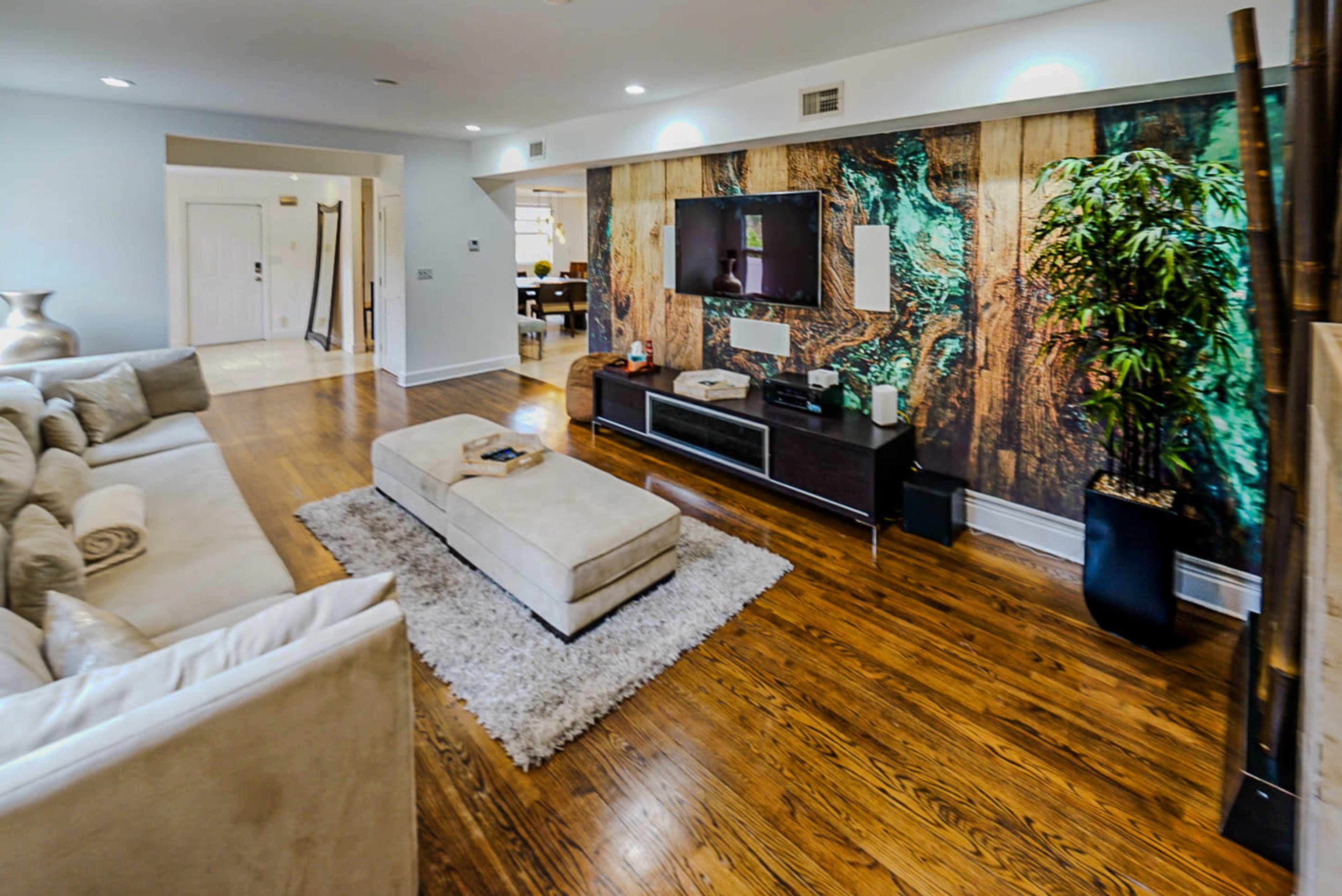 Casa de Las Olas – Waterfront Charm in Ft. Lauderdale Image in East Fort Lauderdale, Fort Lauderdale, FL