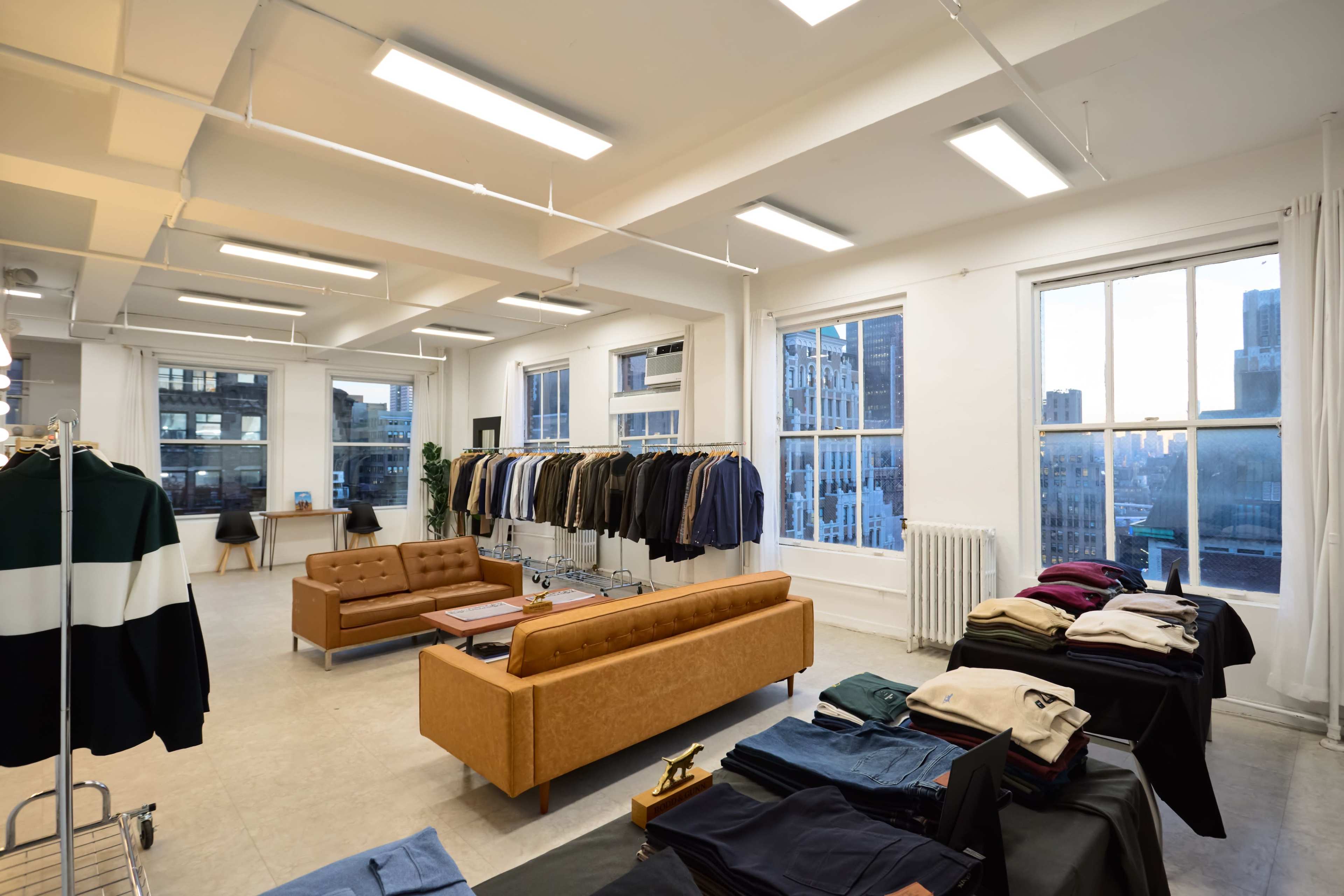 23A Manhattan Stunning Views Of Empire State Free EQ Image in Midtown Manhattan, New York, NY