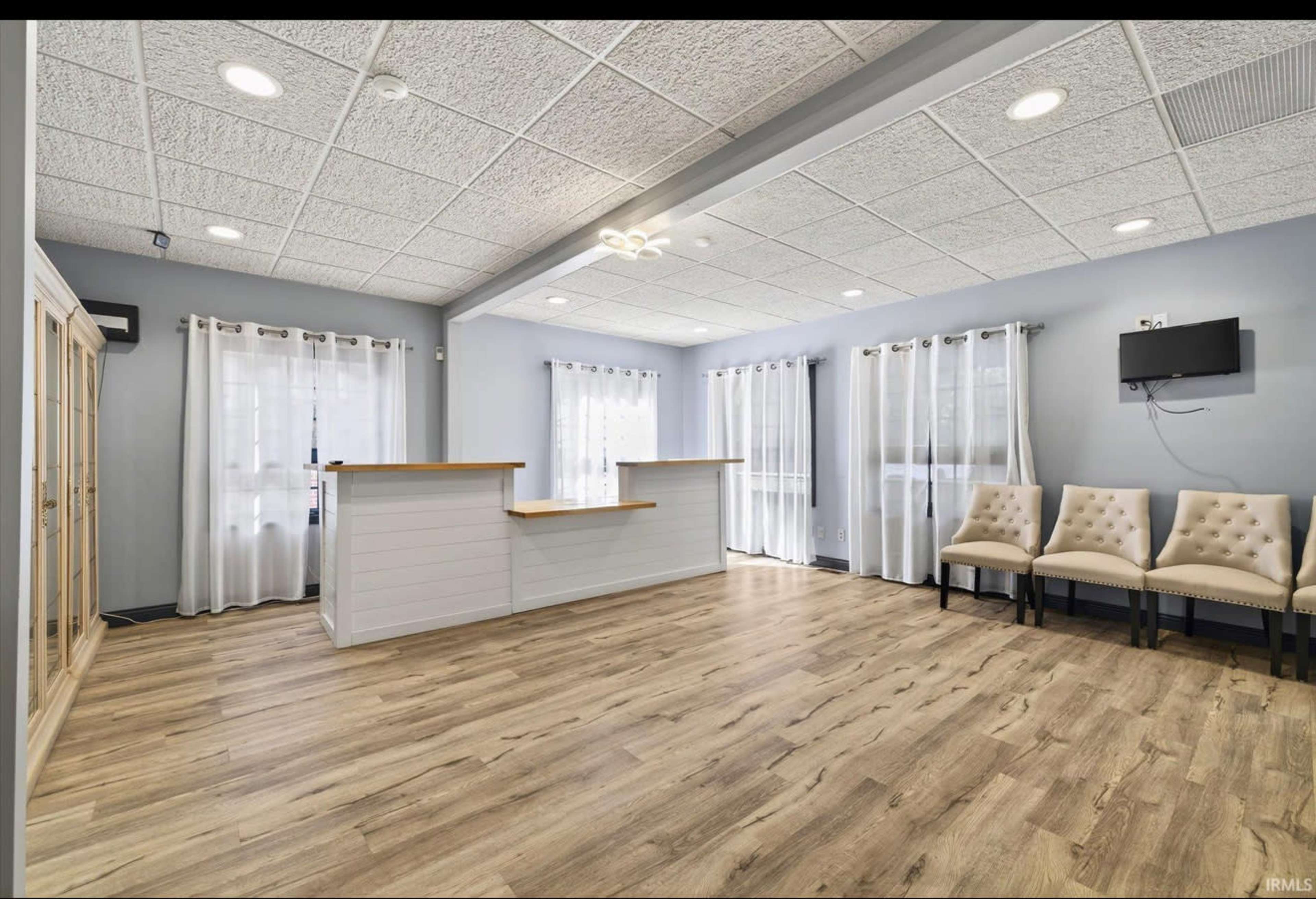 Vacant remodeled building located in the heart of the stadium district just a 5 minute walk to downtown! Image in Bloomington Township, Bloomington, IN