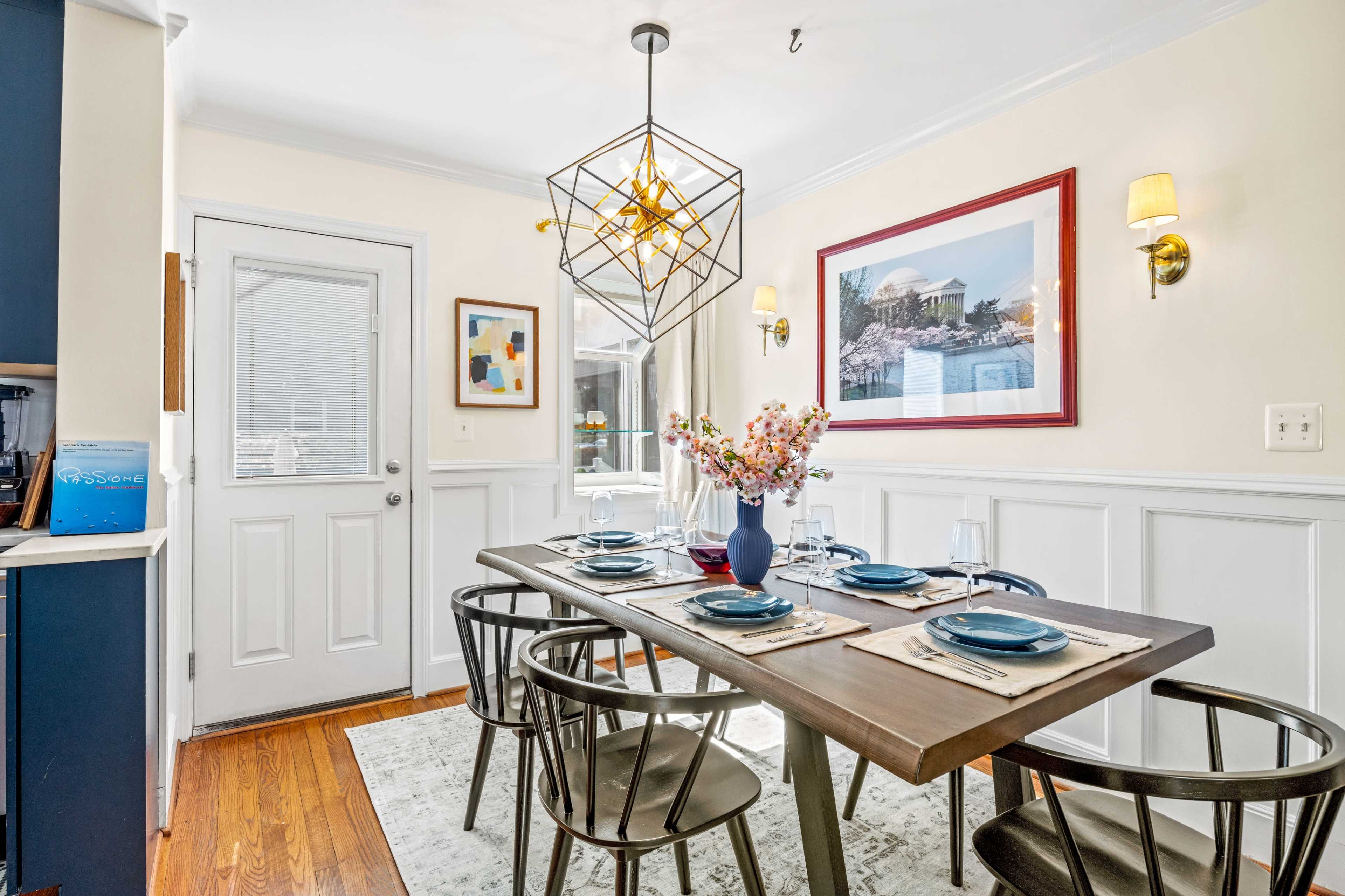 Cherry Blossom Luxury Retreat Image in Southwest Quadrant, Alexandria, VA
