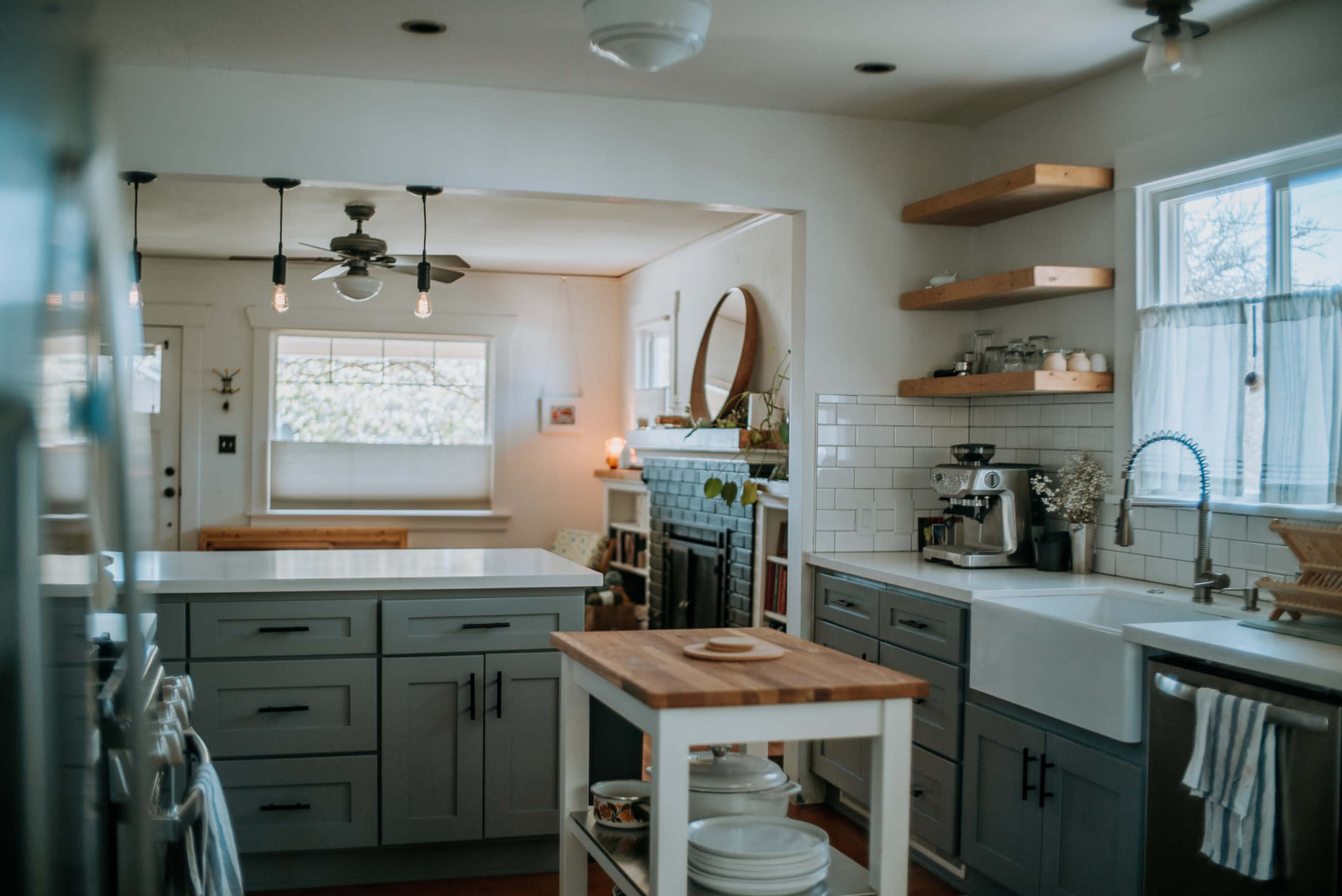 Modern Craftsman Kitchen with Cozy Dining Nook Image in Northeast Portland, Portland, OR