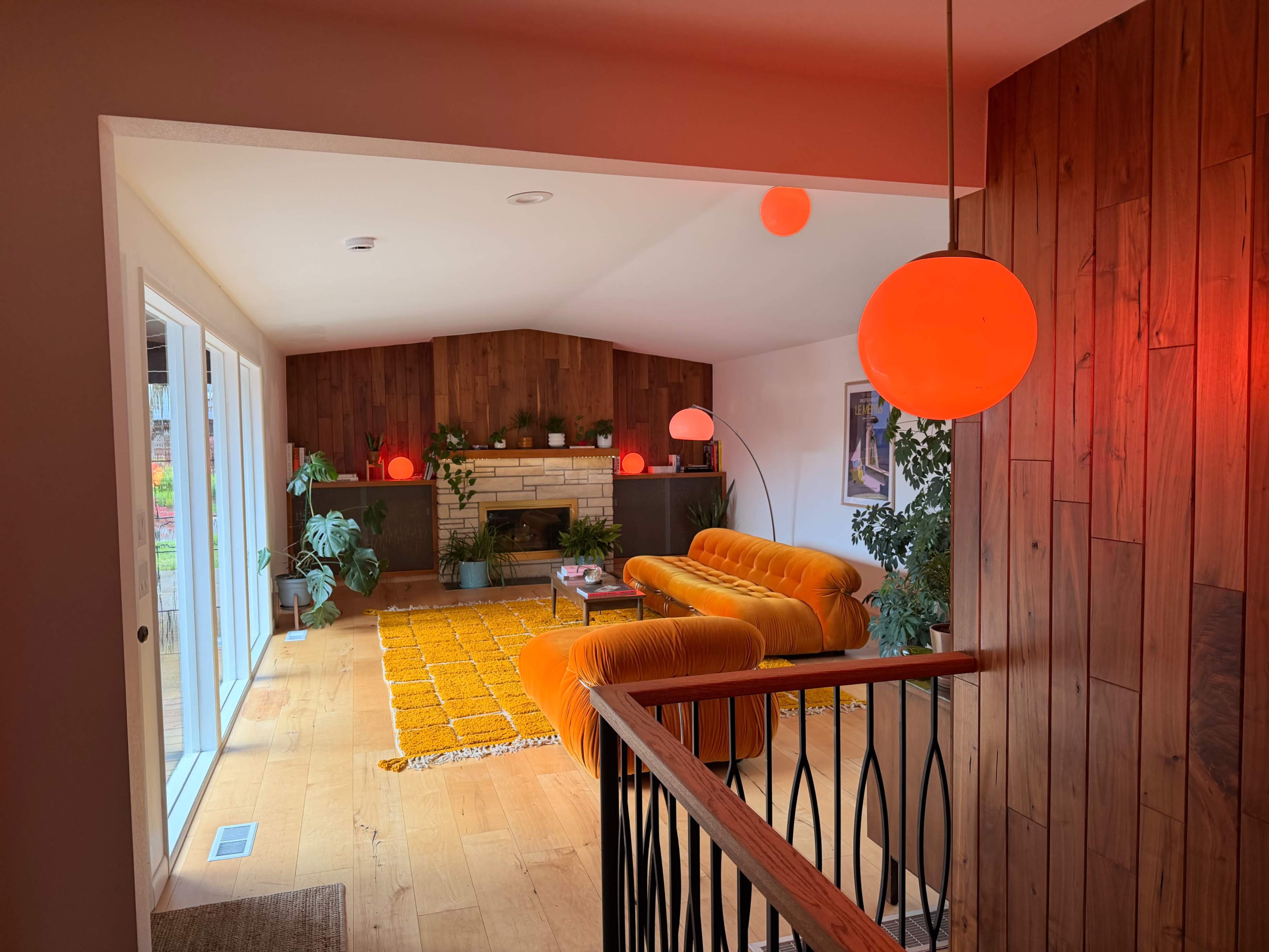 MCM Custom Ranch Image in Northeast Portland, Portland, OR