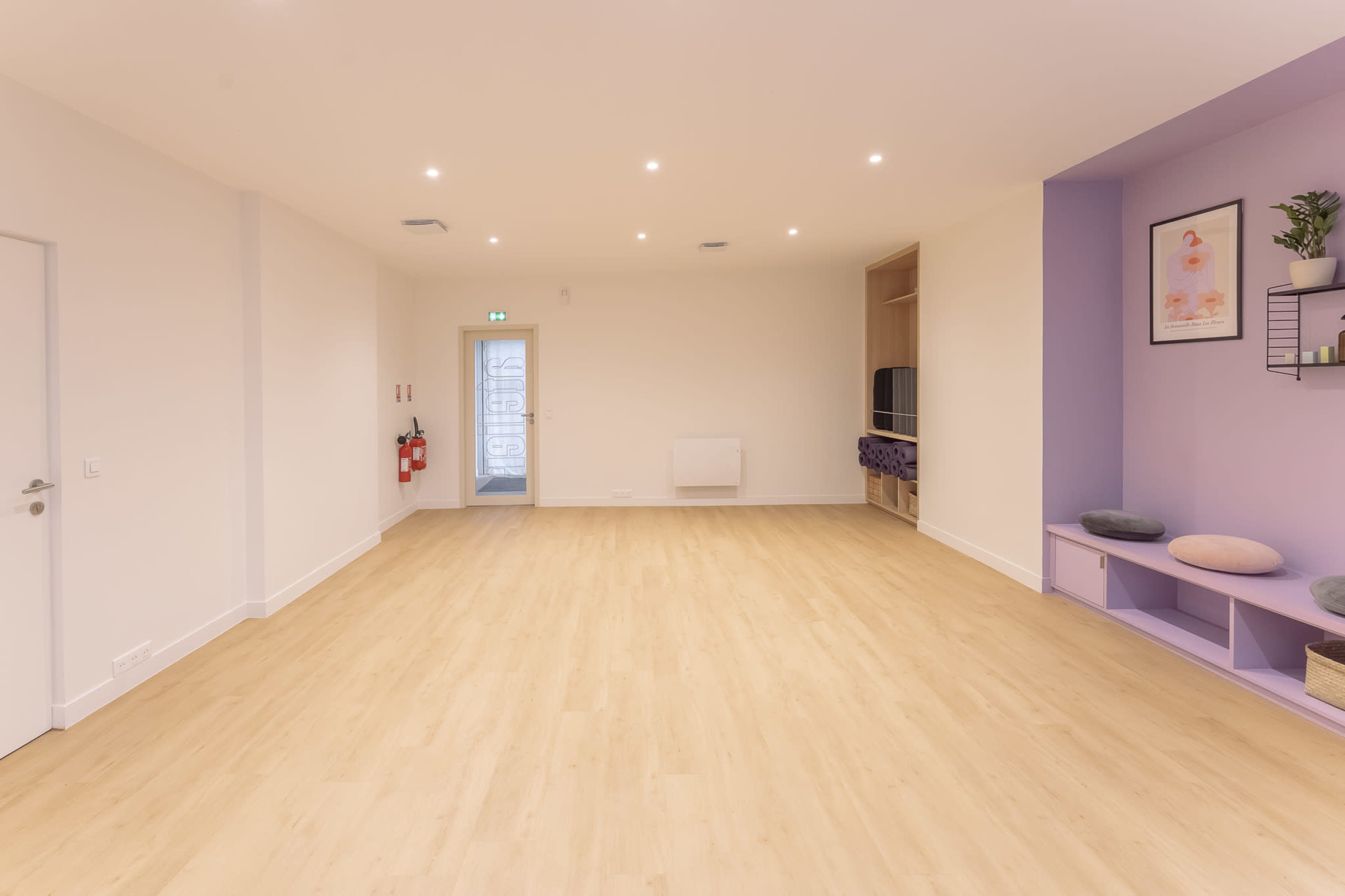 Studio lumineux pour yoga, Pilates et ateliers à Paris 15e Image in Beaugrenelle, Paris