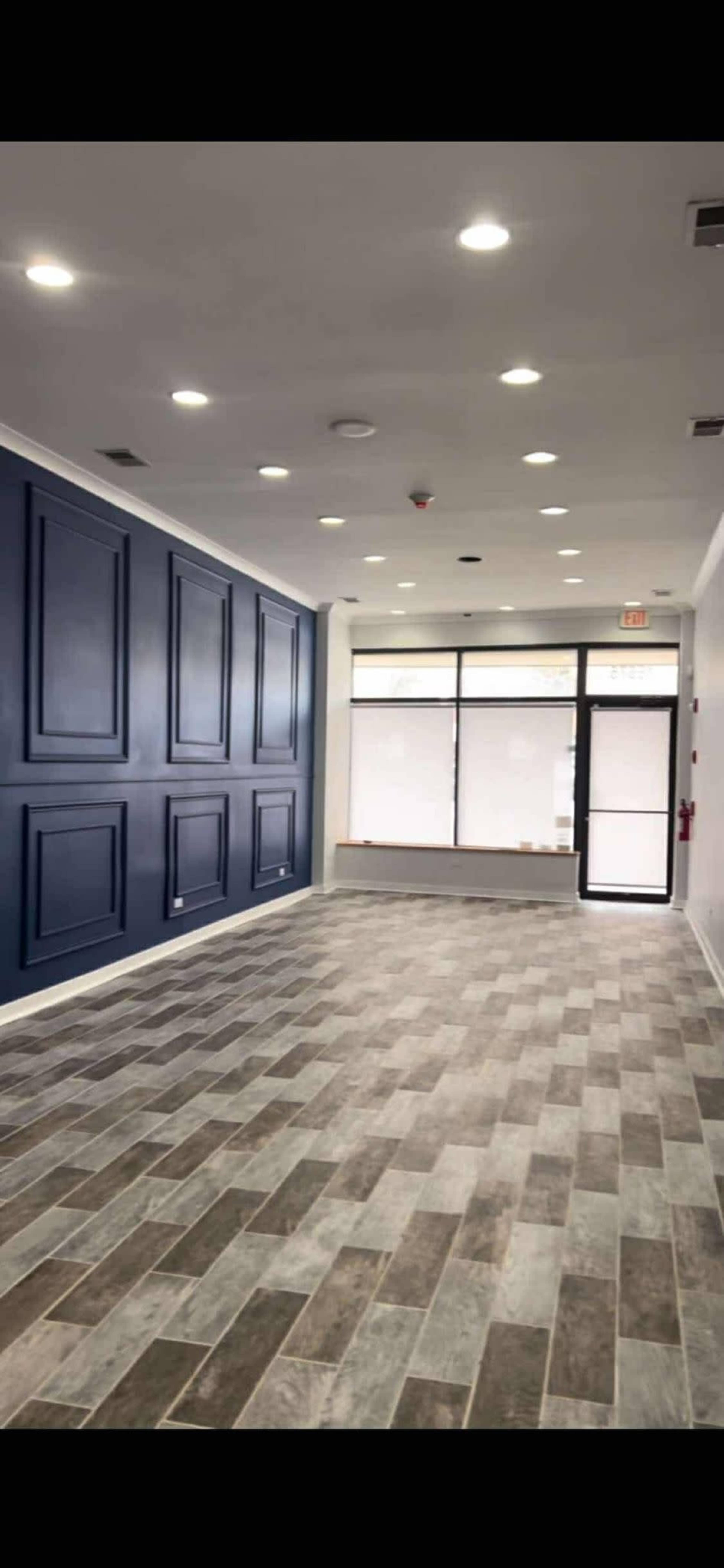 Intimate space 25ct capacity Image in Bloom Township, Homewood, IL