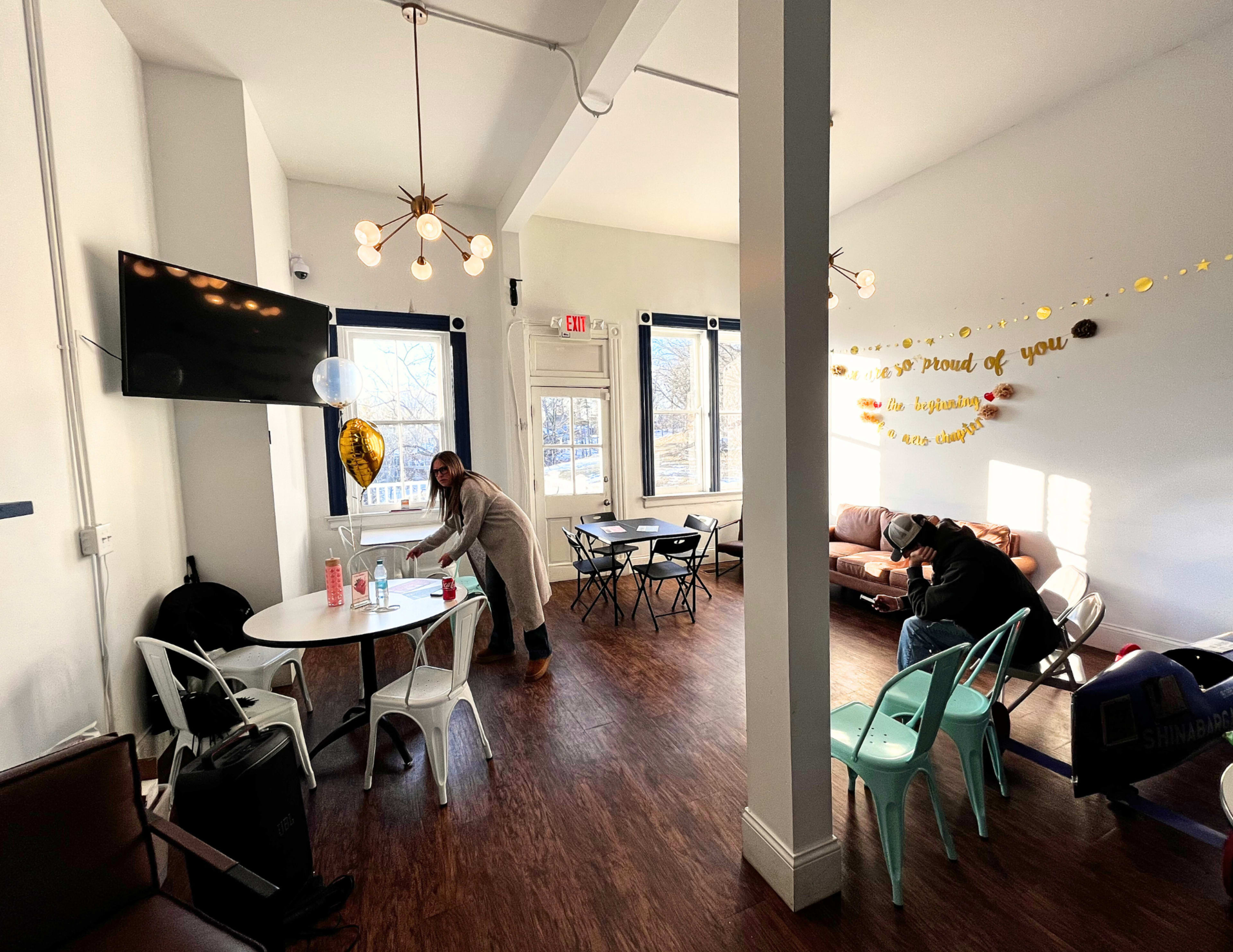 Cozy Urban Ice Cream & Coffee Shop Image in Fort Thomas, Fort Thomas, KY