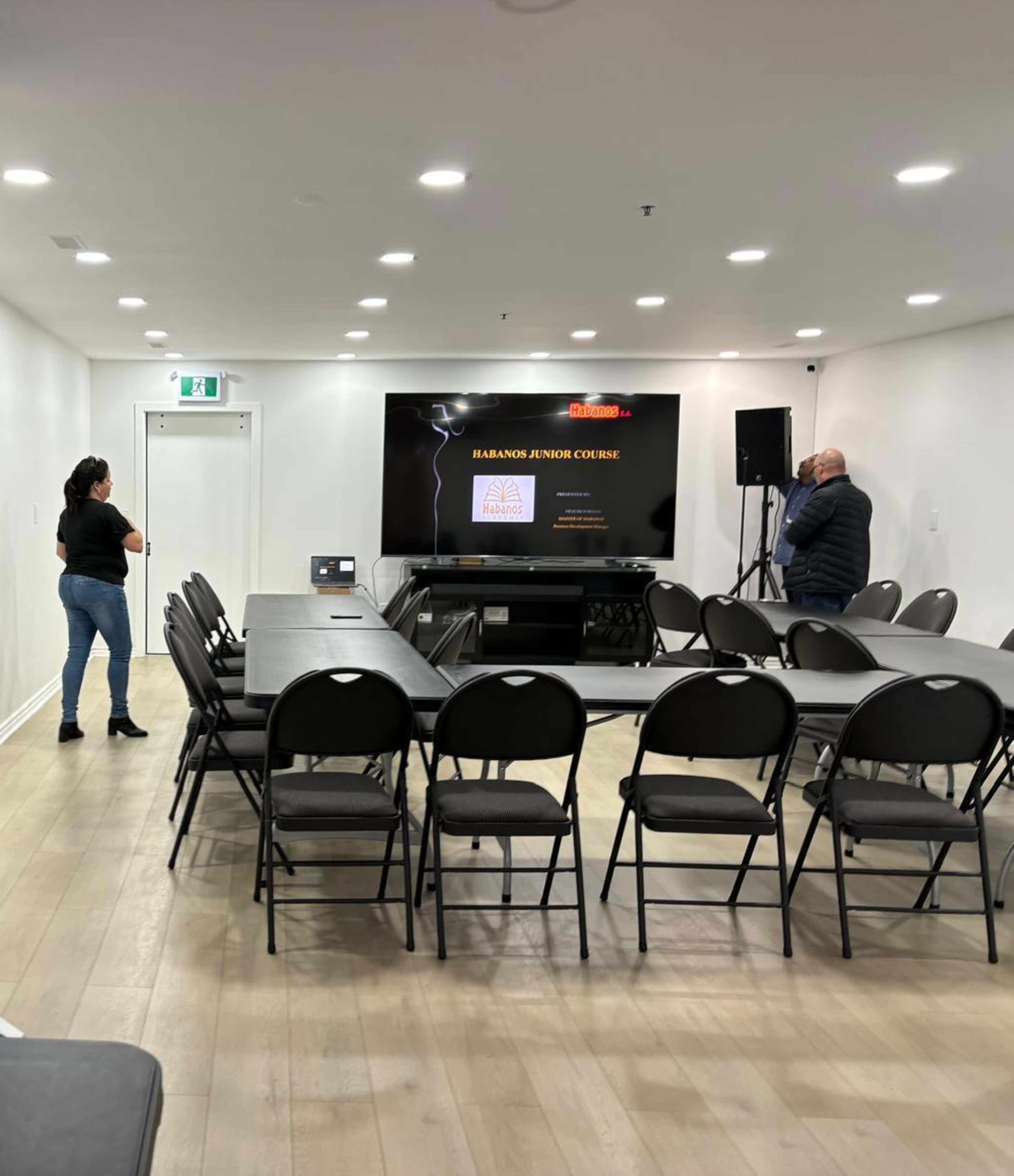 Ground Floor Launge, fully eqquiped, 60 square meters-ideal for workshops, yoga, dance, parties and meeting events. Image in York University Heights, Toronto, ON