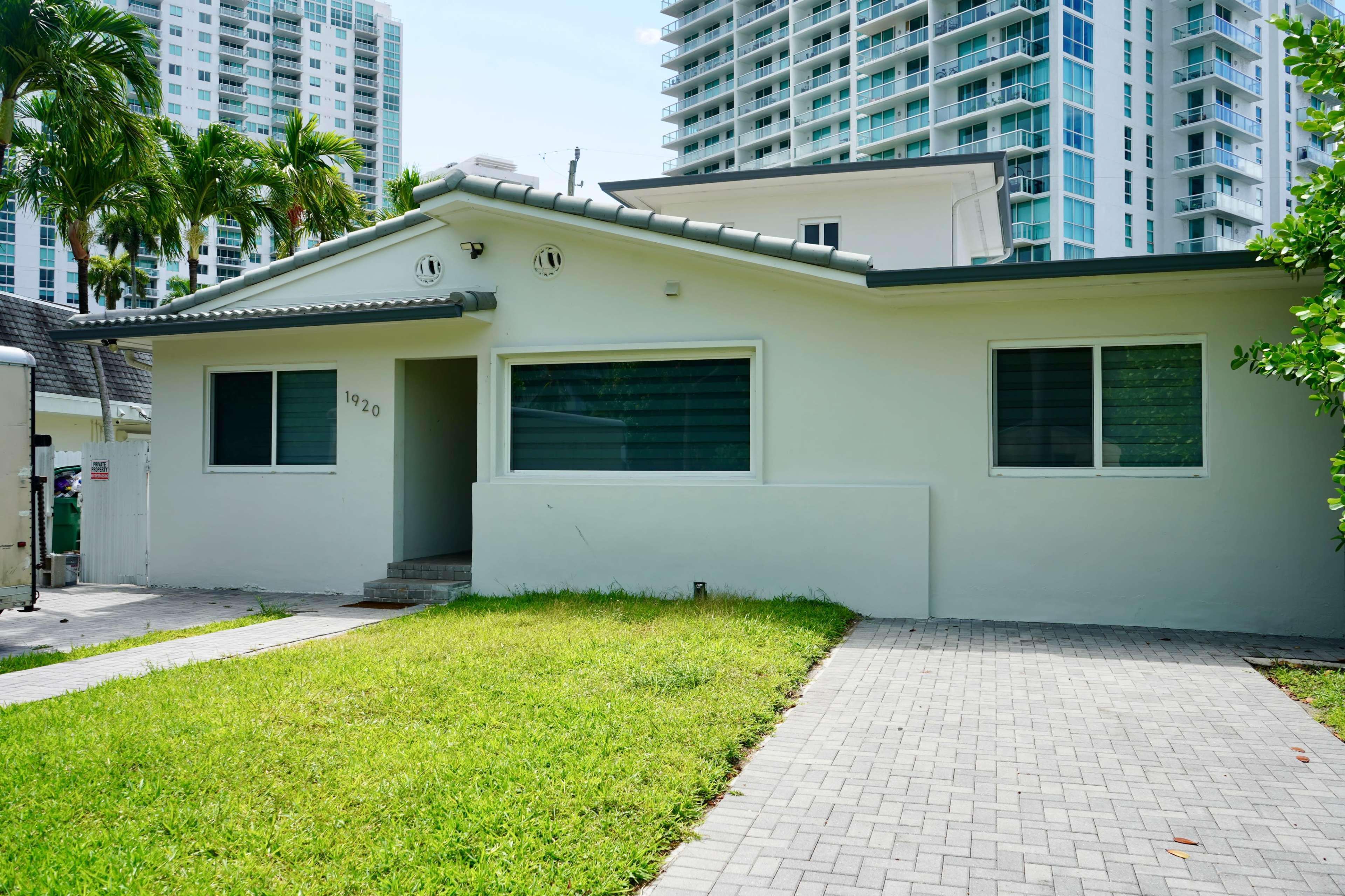 Waterfront oasis Image in Grapeland Heights, Miami, FL