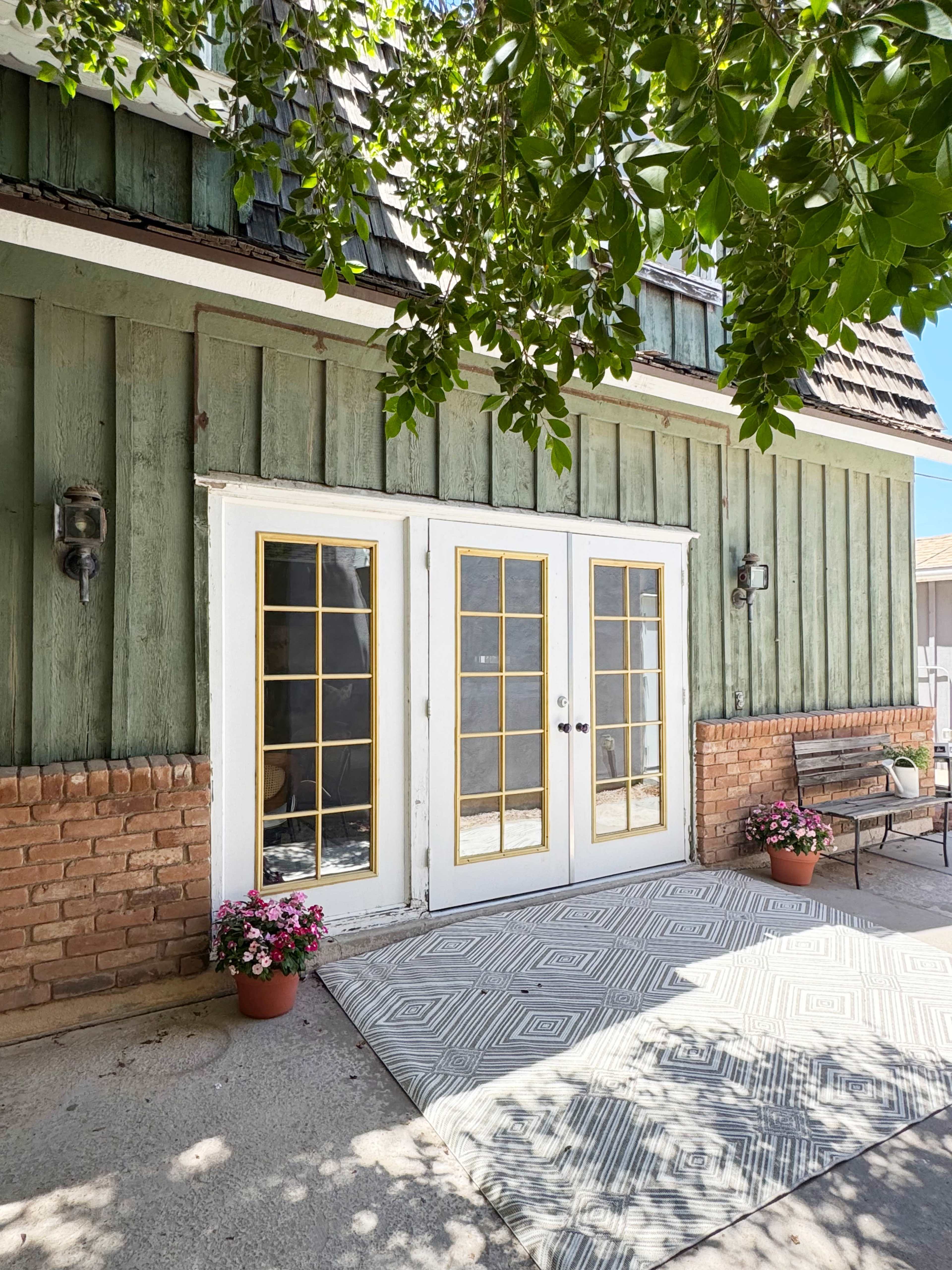 Charming Vintage Carriage House Image in Mesa, Mesa, AZ