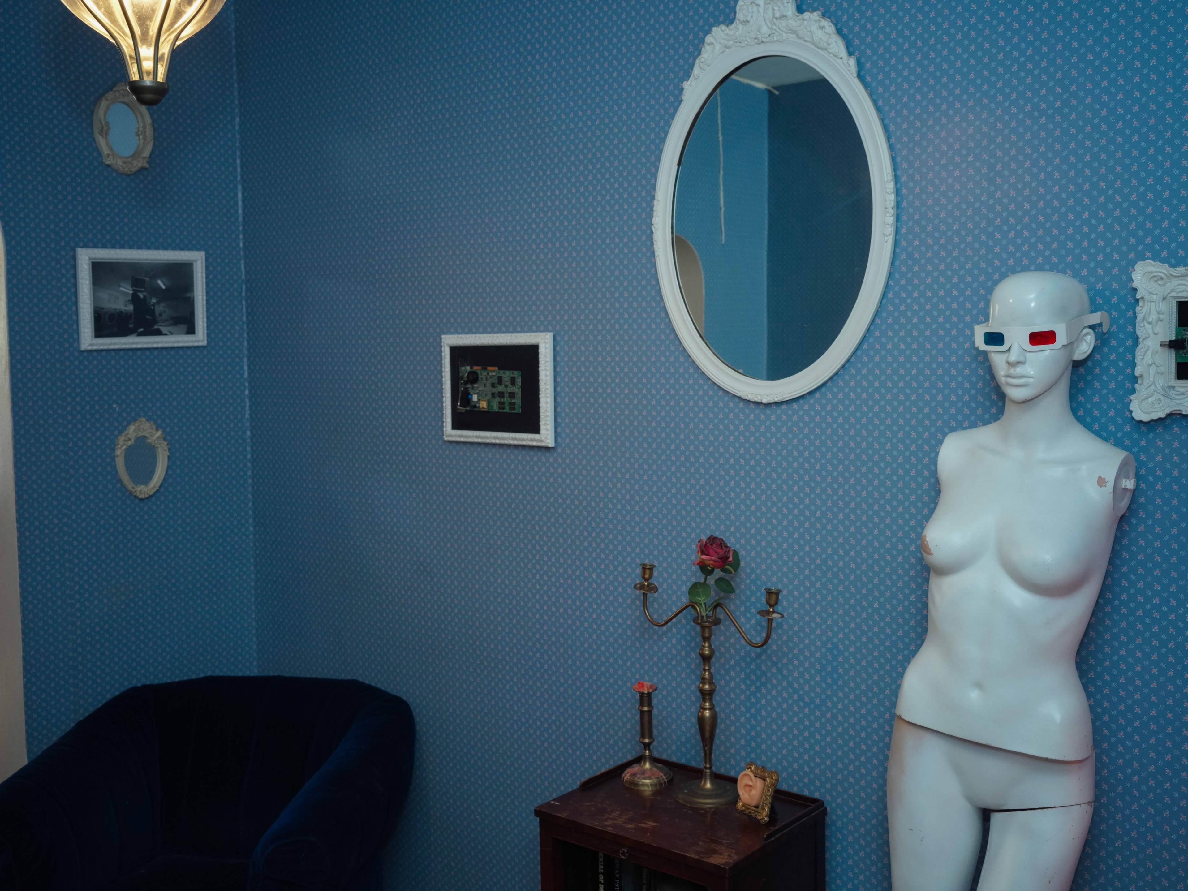 Cinematic Vintage Apartment With Props & Set Dressing Image in Greenpoint, Brooklyn, NY