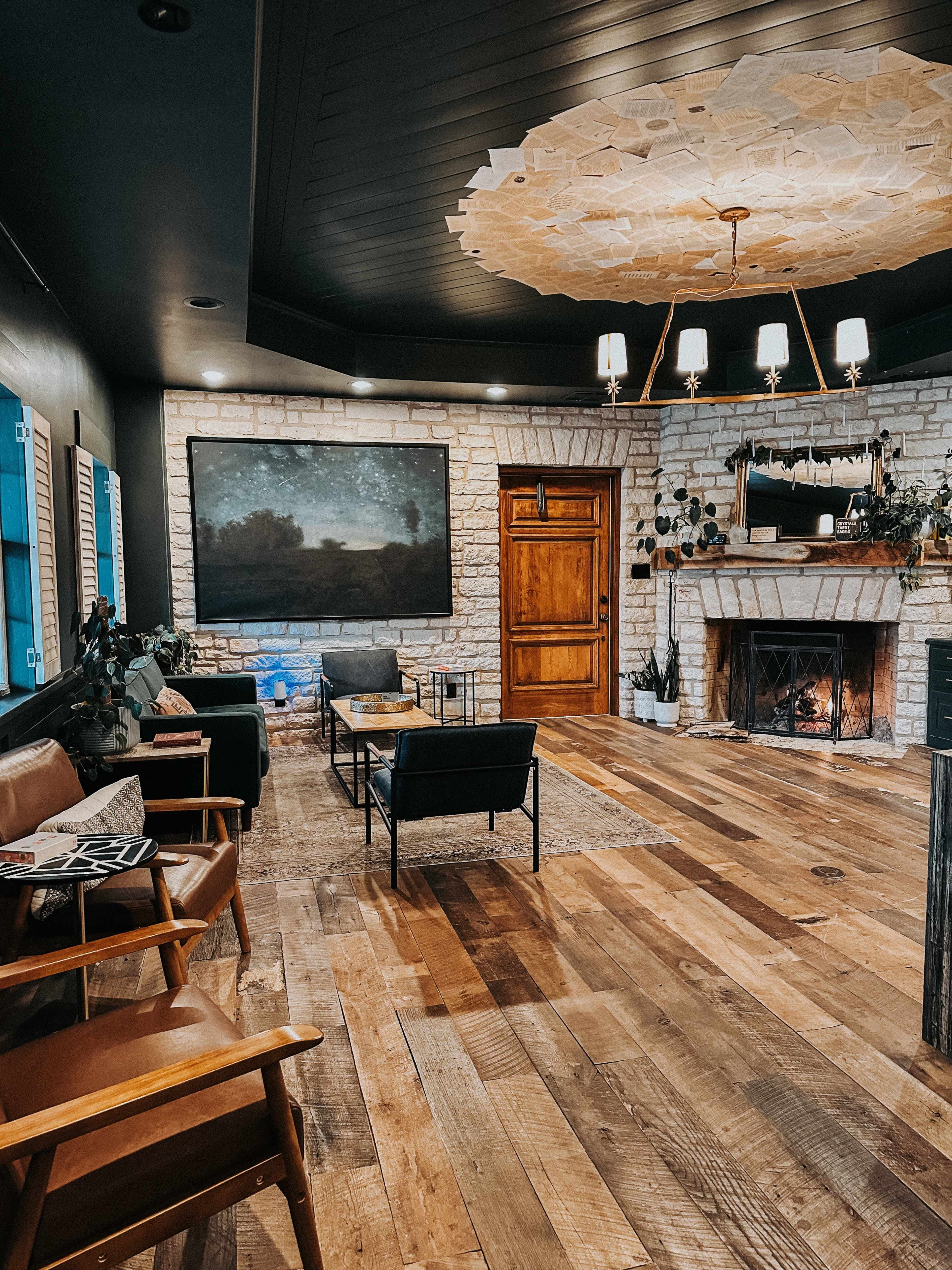 Vibey, intimate event space Image in , driftwood, TX