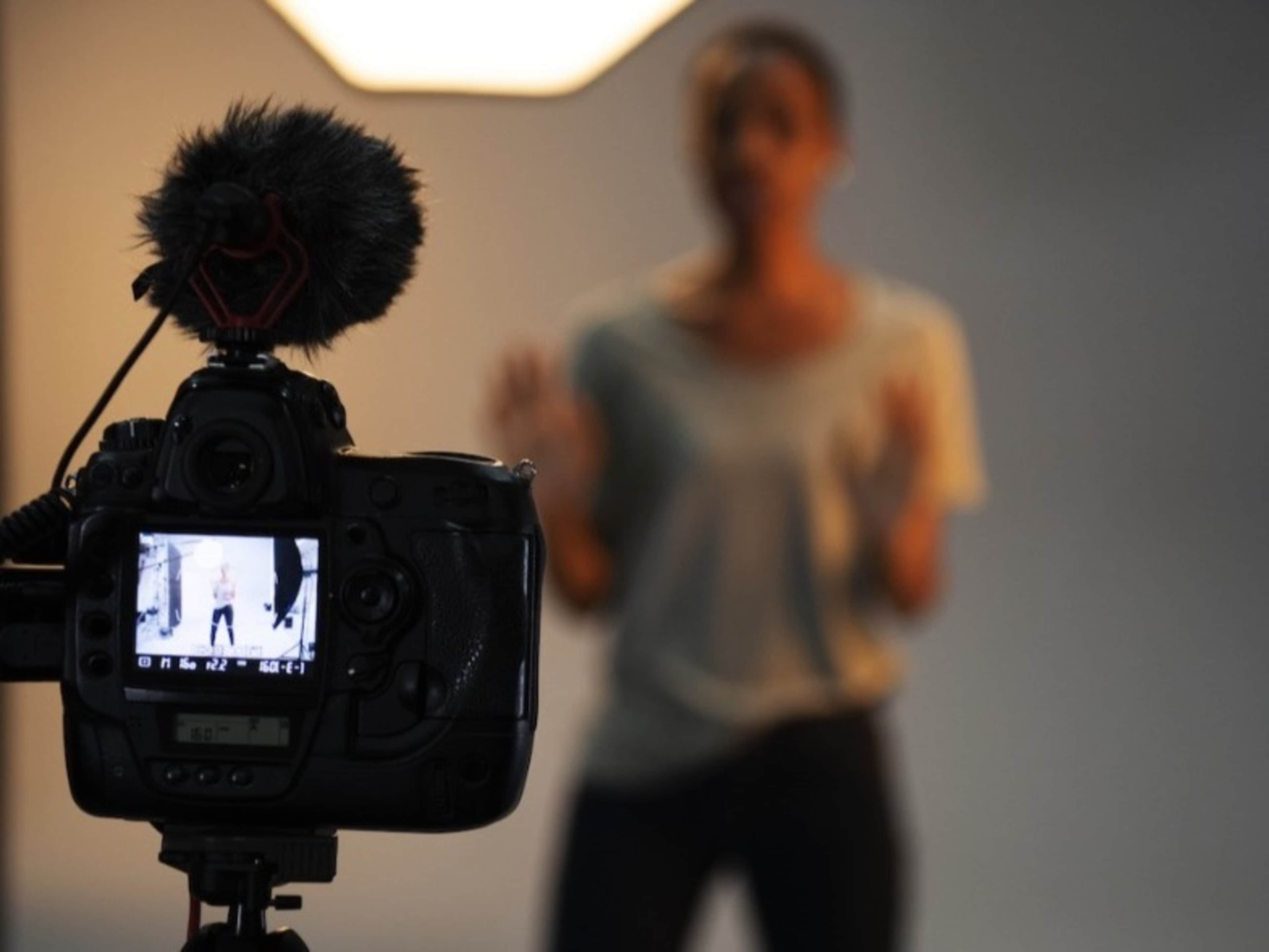 Camera, mic and lights