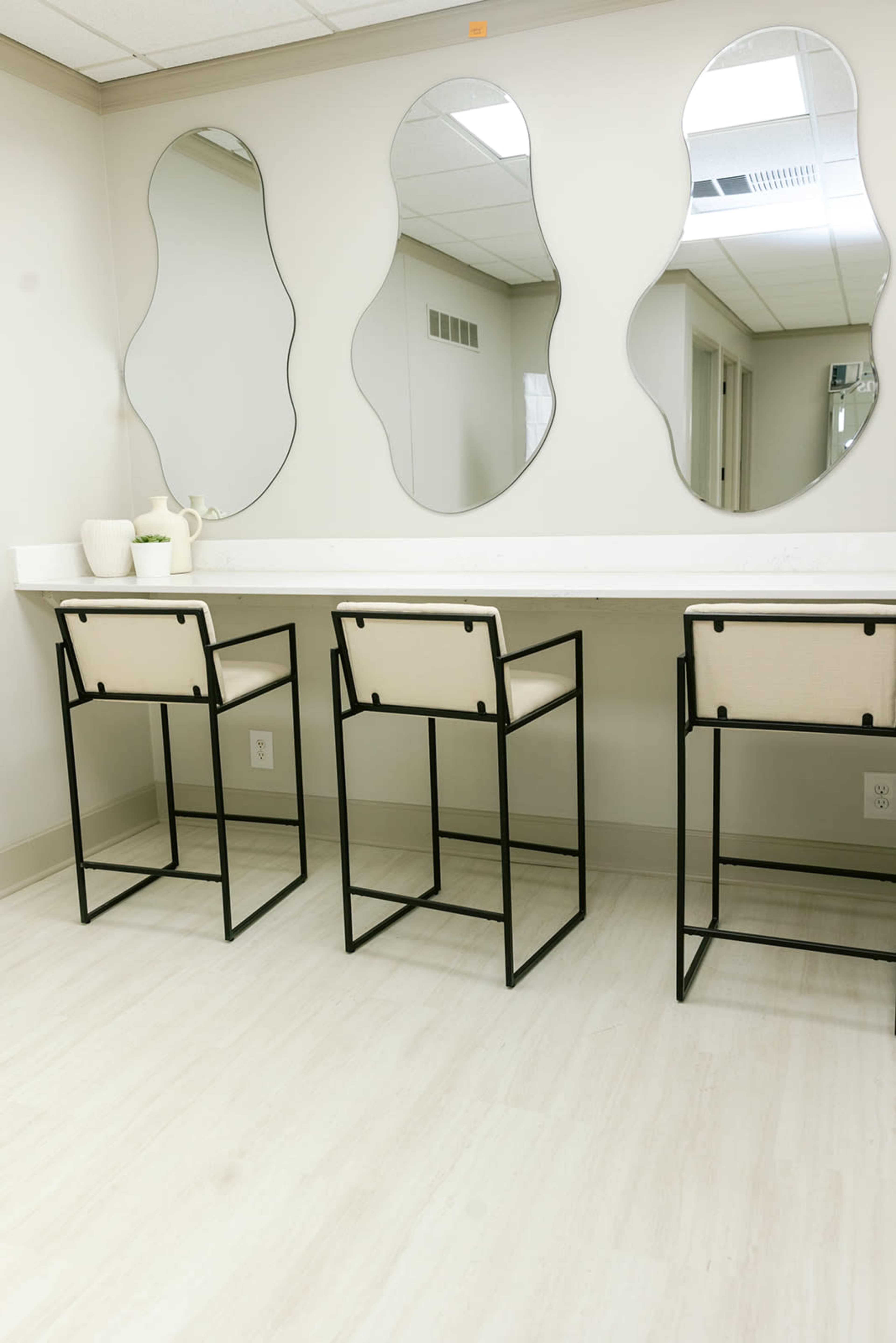 Makeup Studio Image in Norwood, Cincinnati, OH