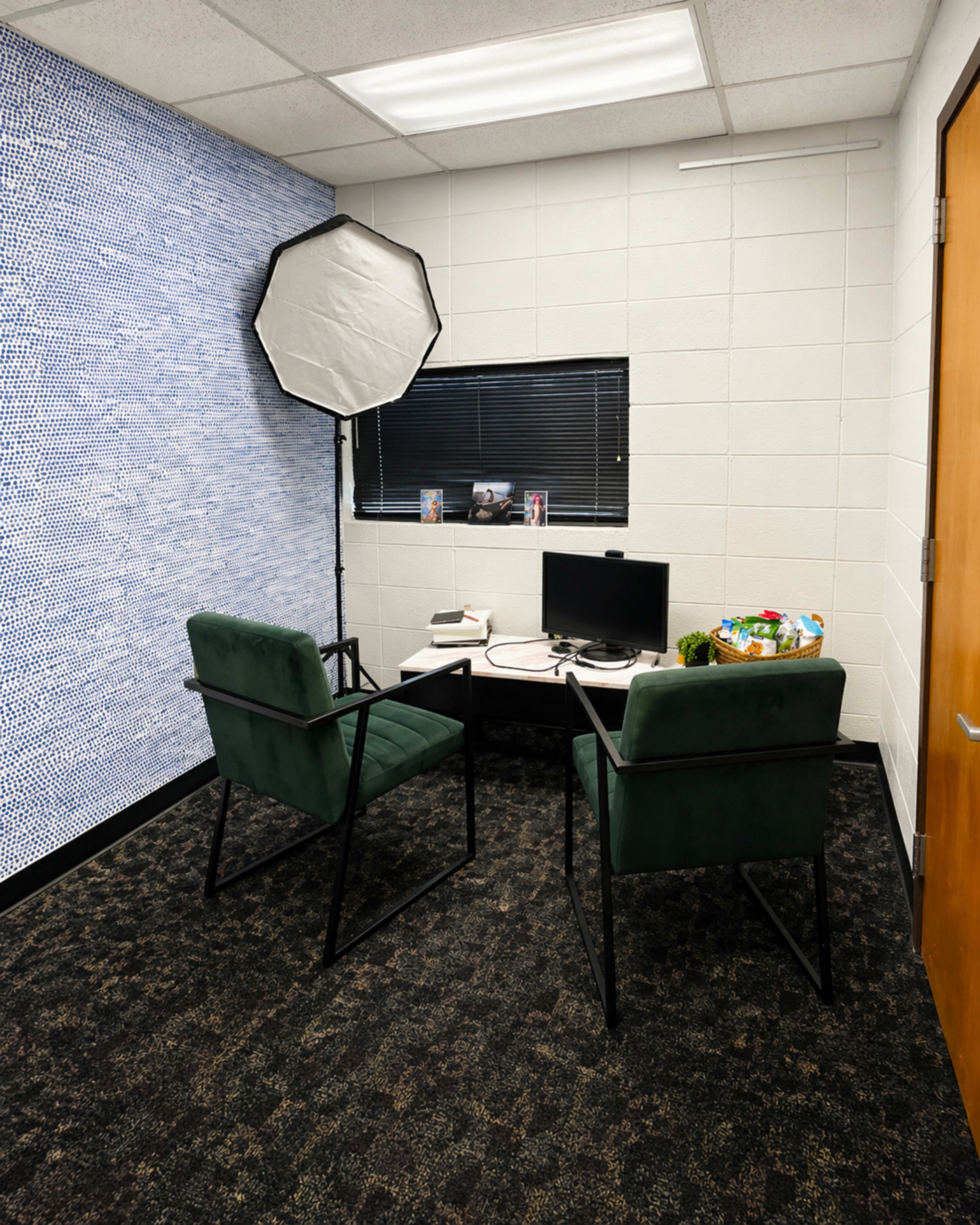 Modern Studio designed for Boudoir and Headshots - Family sessions upon request Image in Parker, Greenville, SC